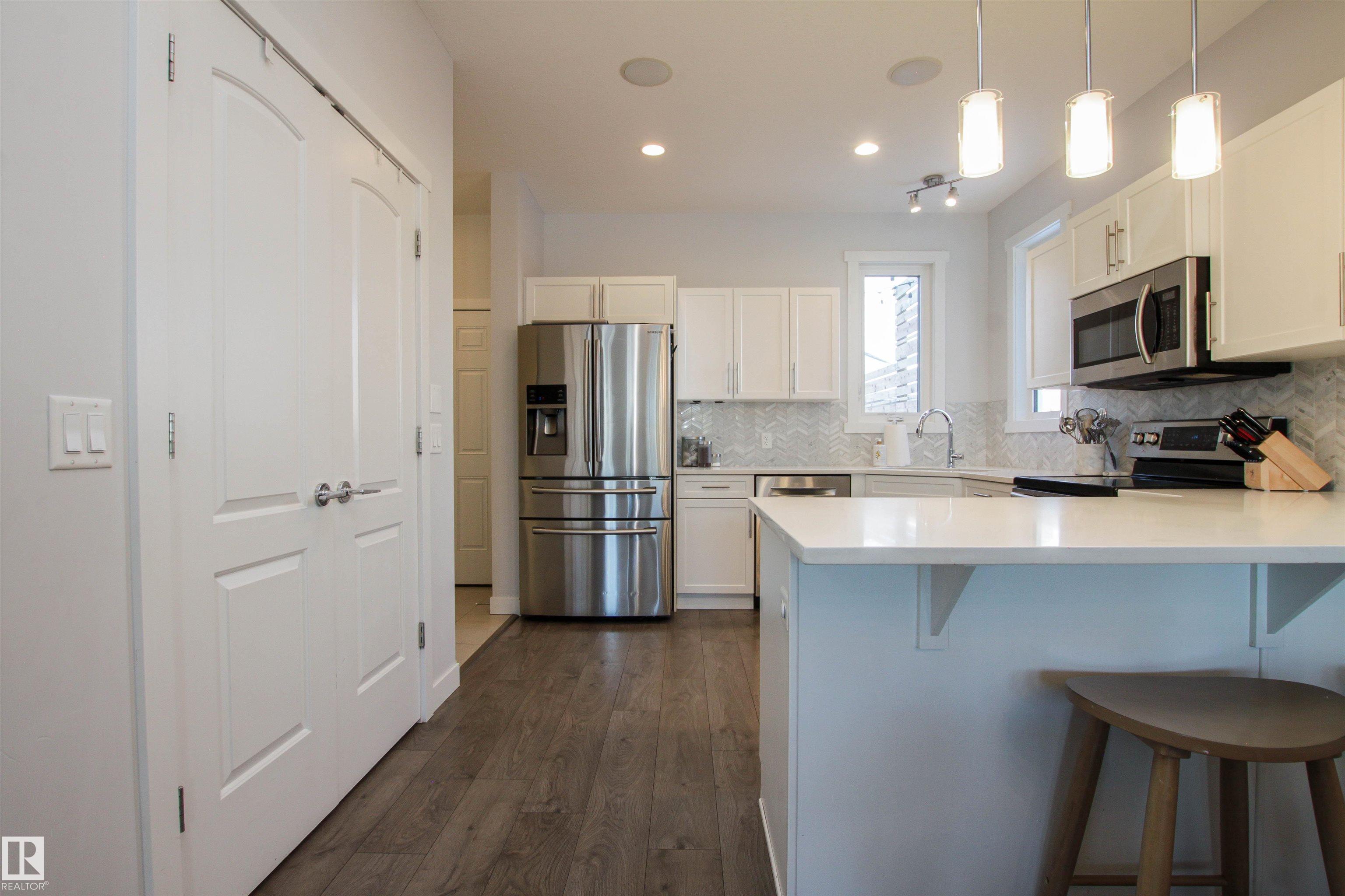 Photo 21 at 16752 15 Avenue SW, Glenridding Heights, Edmonton