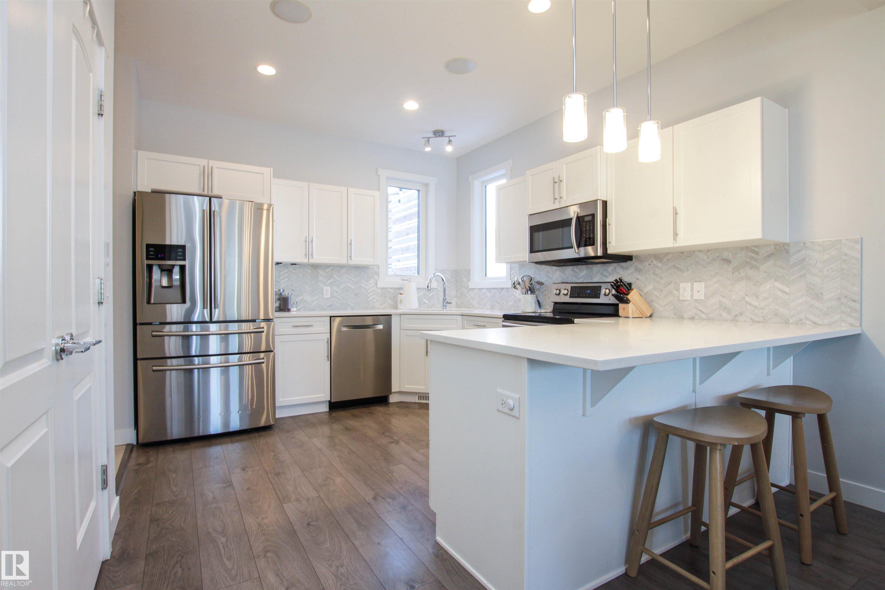 Photo 22 at 16752 15 Avenue SW, Glenridding Heights, Edmonton