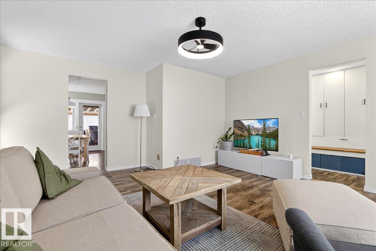 Photo 11 at 1049 56 Street NW, Sakaw, Edmonton