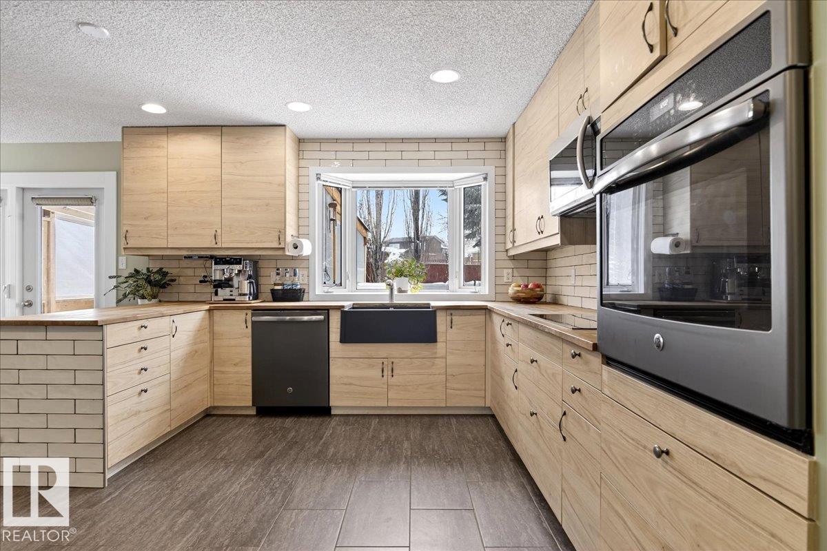 Photo 18 at 1049 56 Street NW, Sakaw, Edmonton