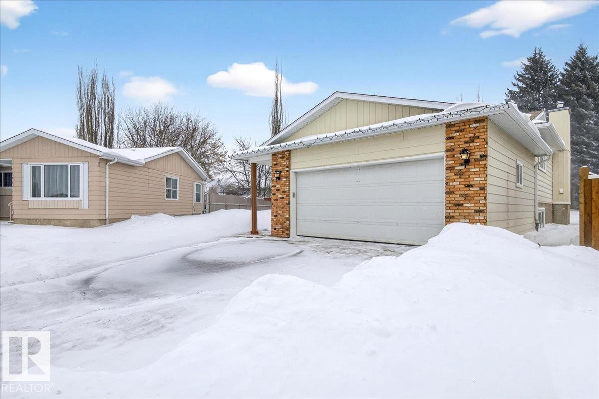 1049 56 Street NW, Sakaw, Edmonton