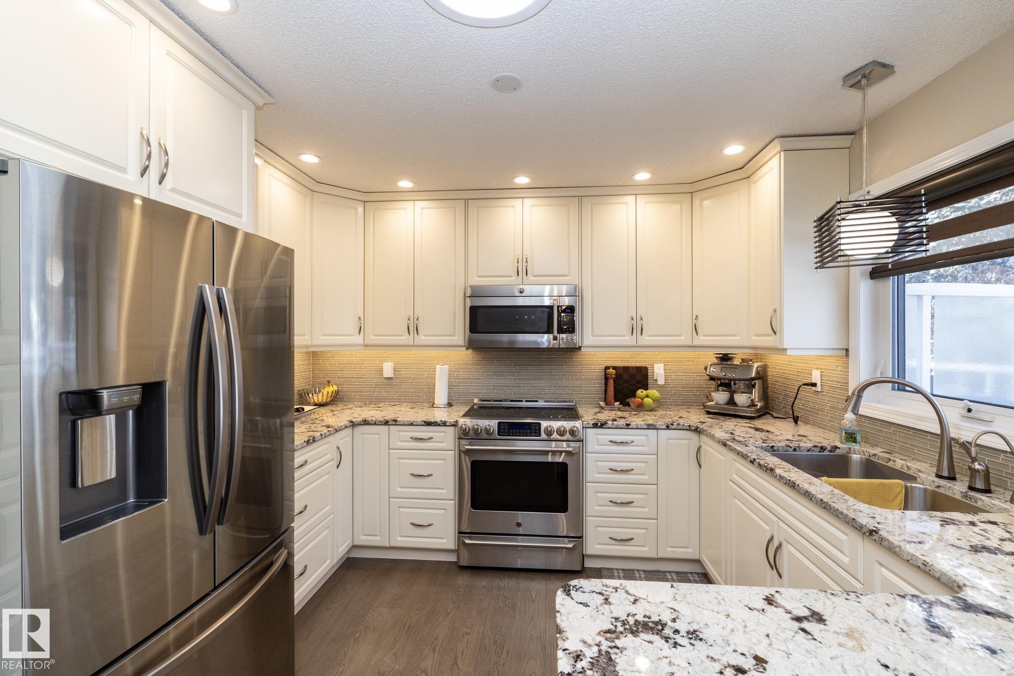 932 110a Street NW, Twin Brooks, Edmonton