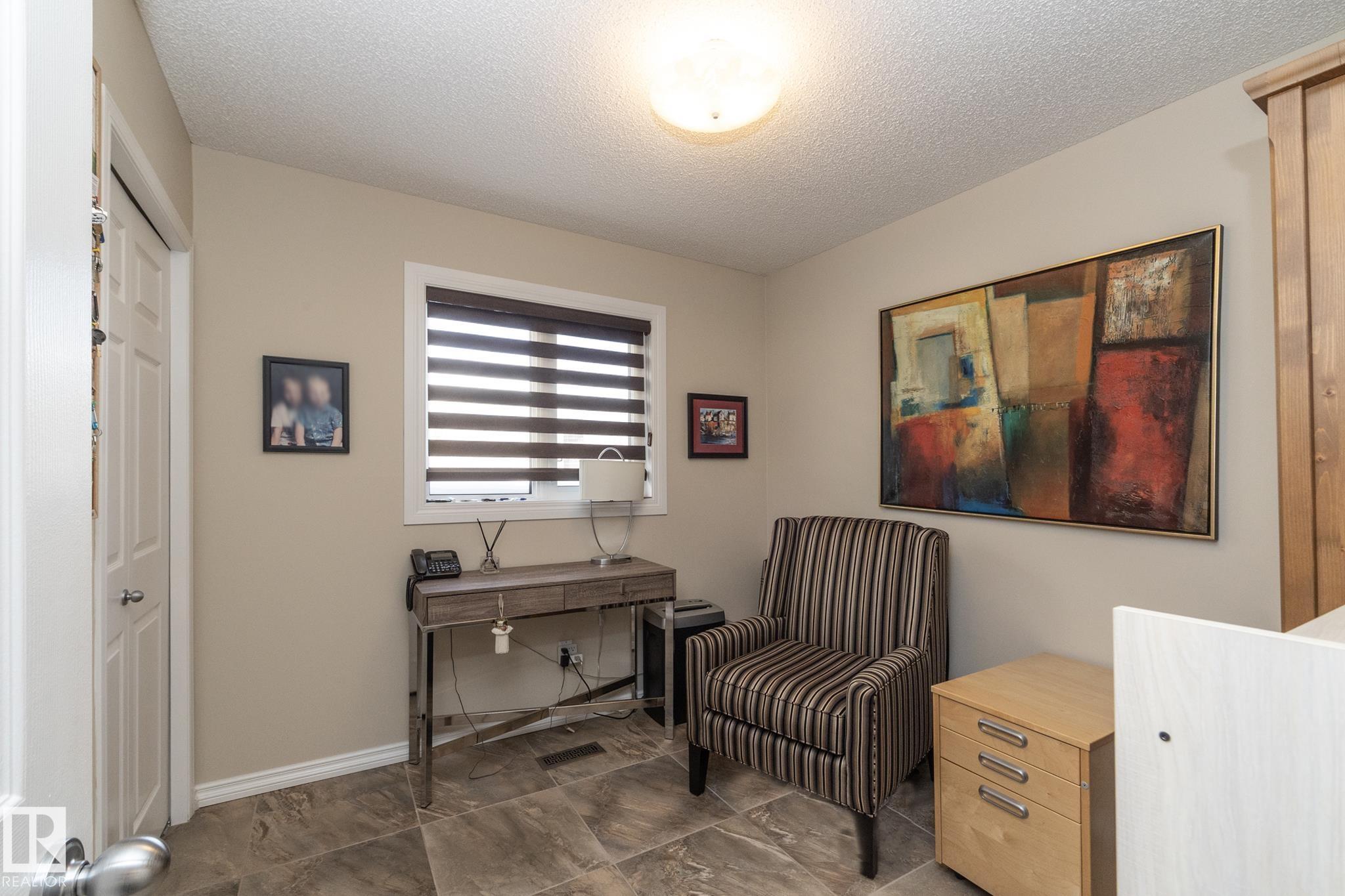 Photo 33 at 932 110a Street NW, Twin Brooks, Edmonton