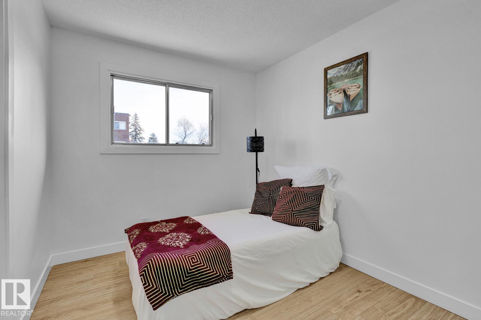Photo 11 at 5803 136 Avenue NW, Belvedere, Edmonton