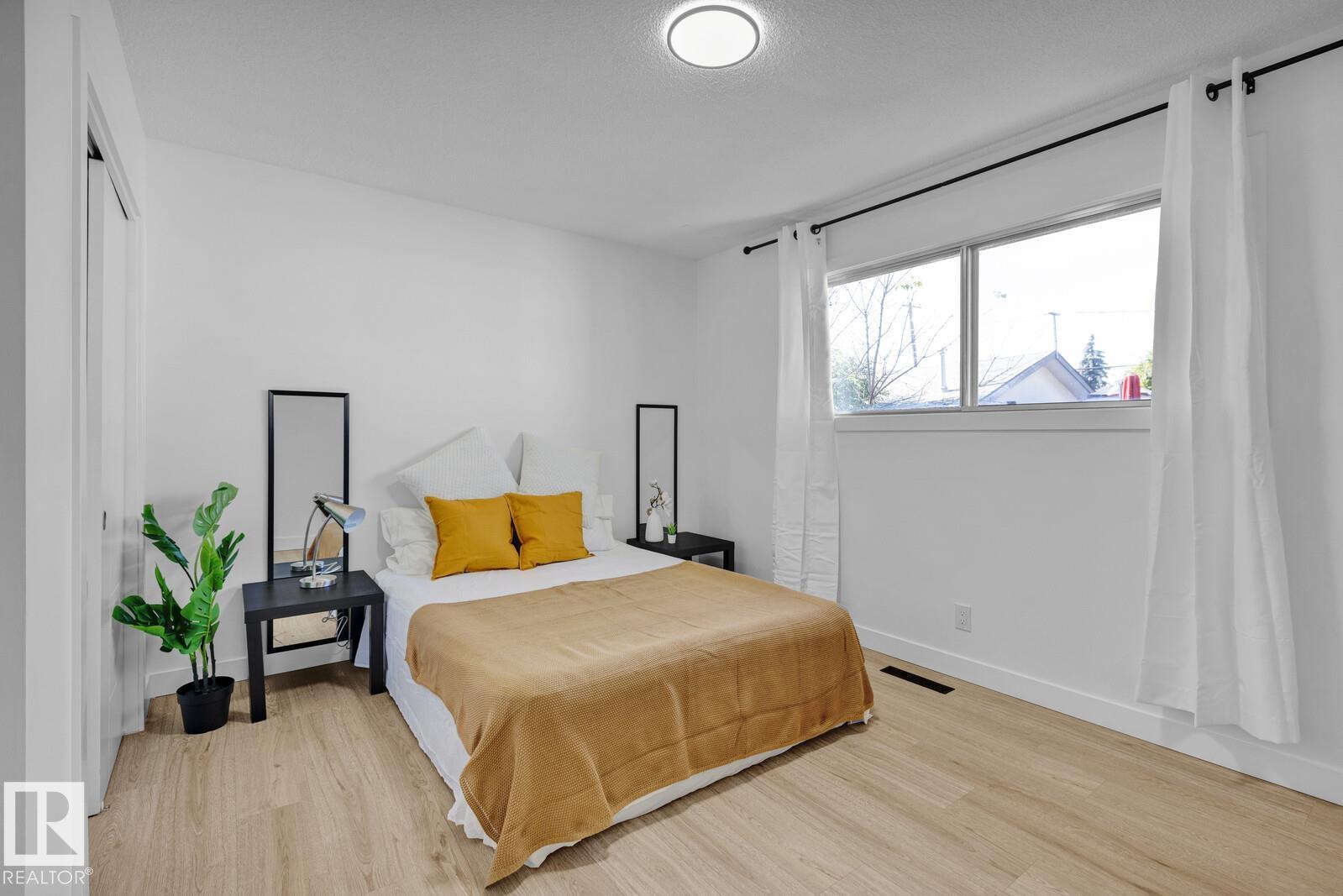 Photo 13 at 5803 136 Avenue NW, Belvedere, Edmonton