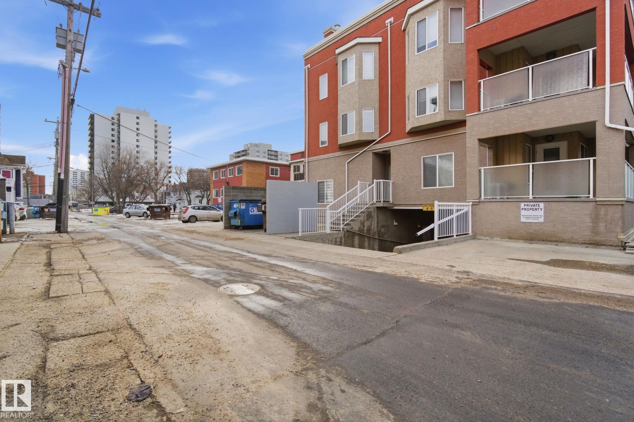 https://zimg.paragon.ice.com/ParagonImages/Property/PM/RAE/225386936/36/0/0/ab18fa5e616b5fae975d6e3bf7fe3616/1/91e14404b54b43531711e94278a67b3f/225386936-61abded6-67de-48de-8329-6704288f82ba.JPG