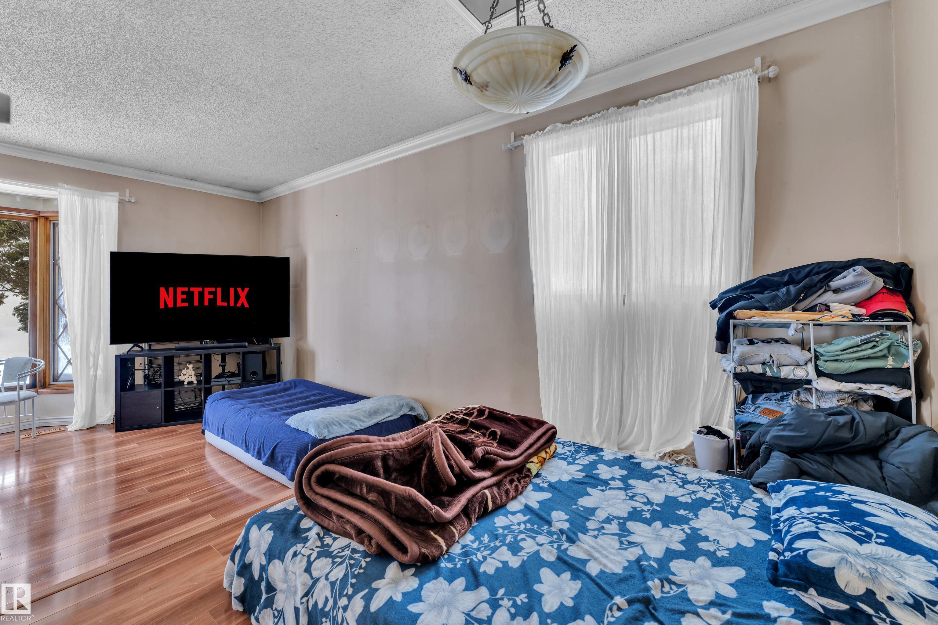 Photo 16 at 5504 18 Avenue NW, Meyokumin, Edmonton