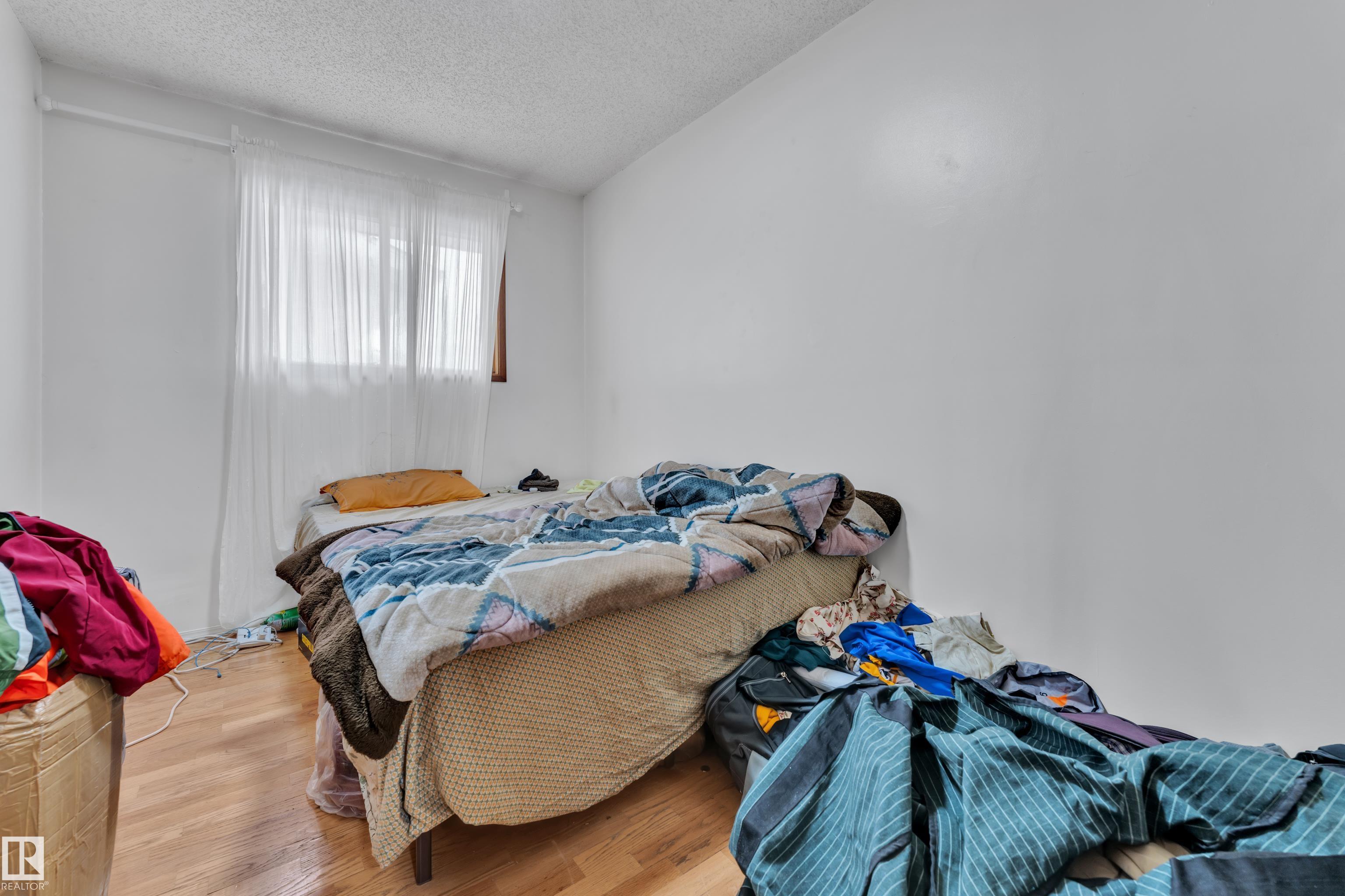 Photo 22 at 5504 18 Avenue NW, Meyokumin, Edmonton