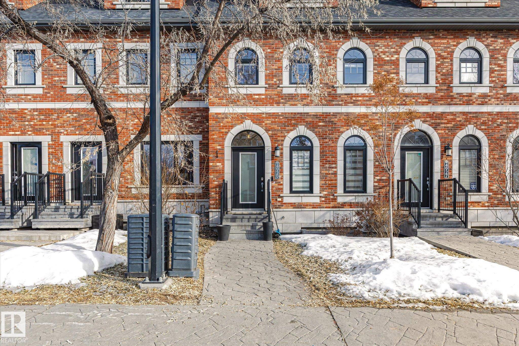 Photo 3 at 4929 Terwillegar Common NW, South Terwillegar, Edmonton