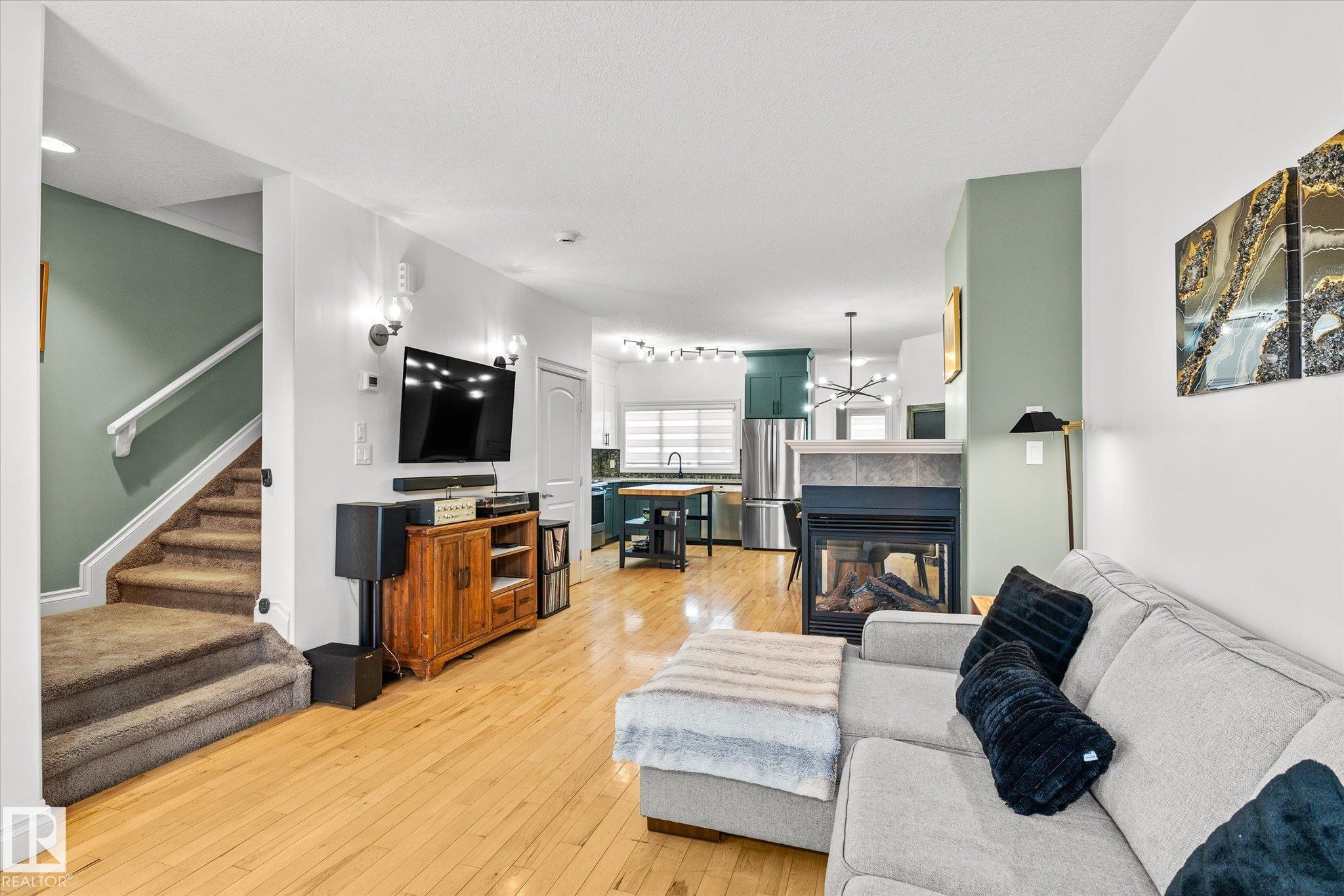 Photo 7 at 4929 Terwillegar Common NW, South Terwillegar, Edmonton