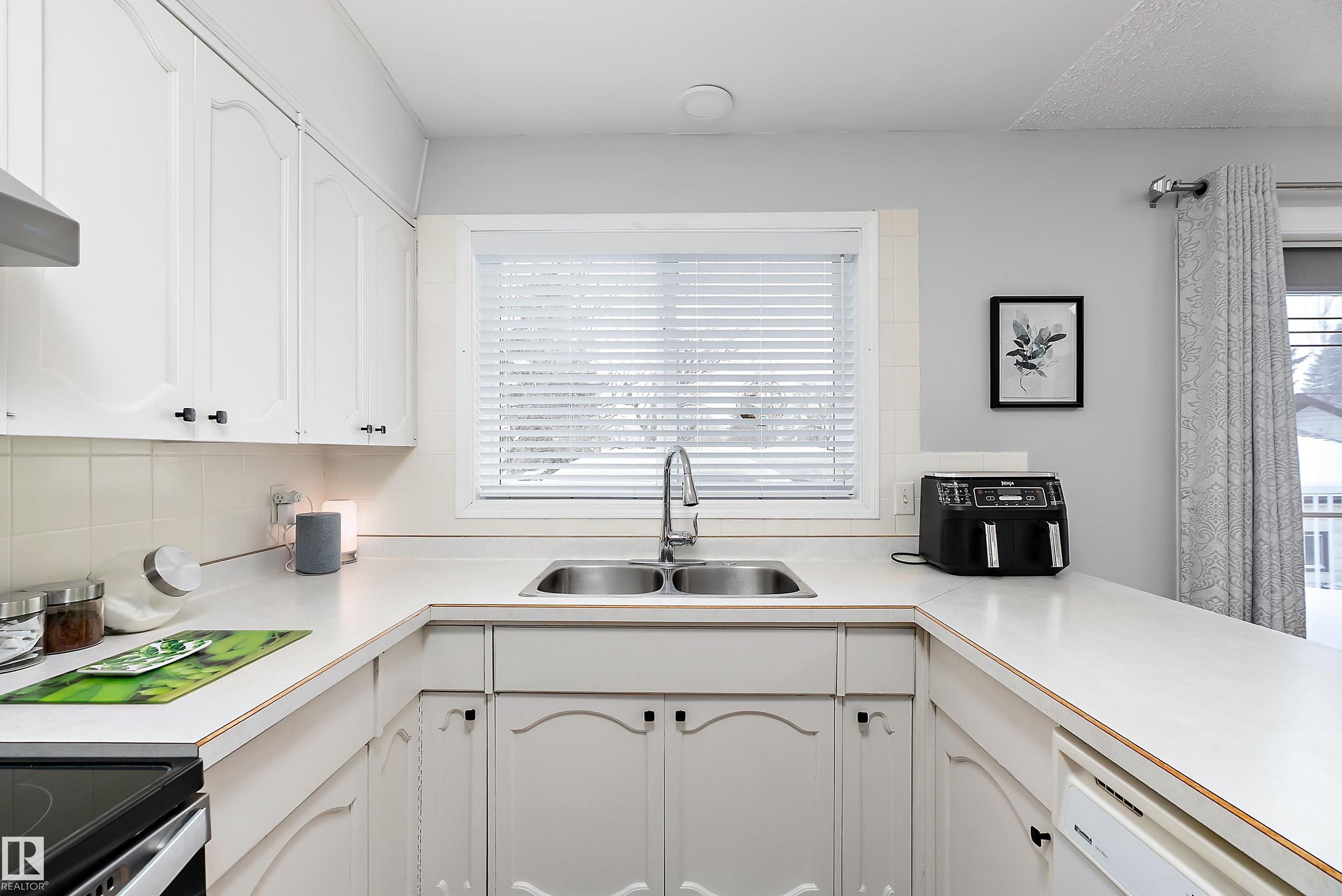 Photo 17 at 5 Groat Drive, Grove Meadows, Spruce Grove