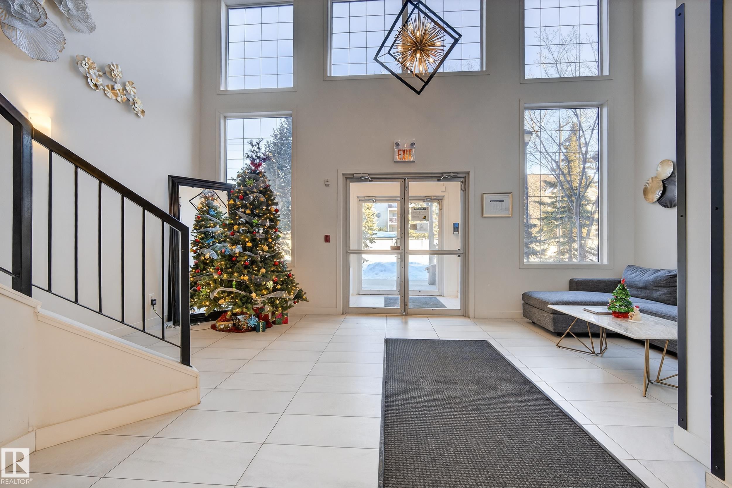 Photo 4 at 101 - 12110 106 Avenue NW, Westmount, Edmonton