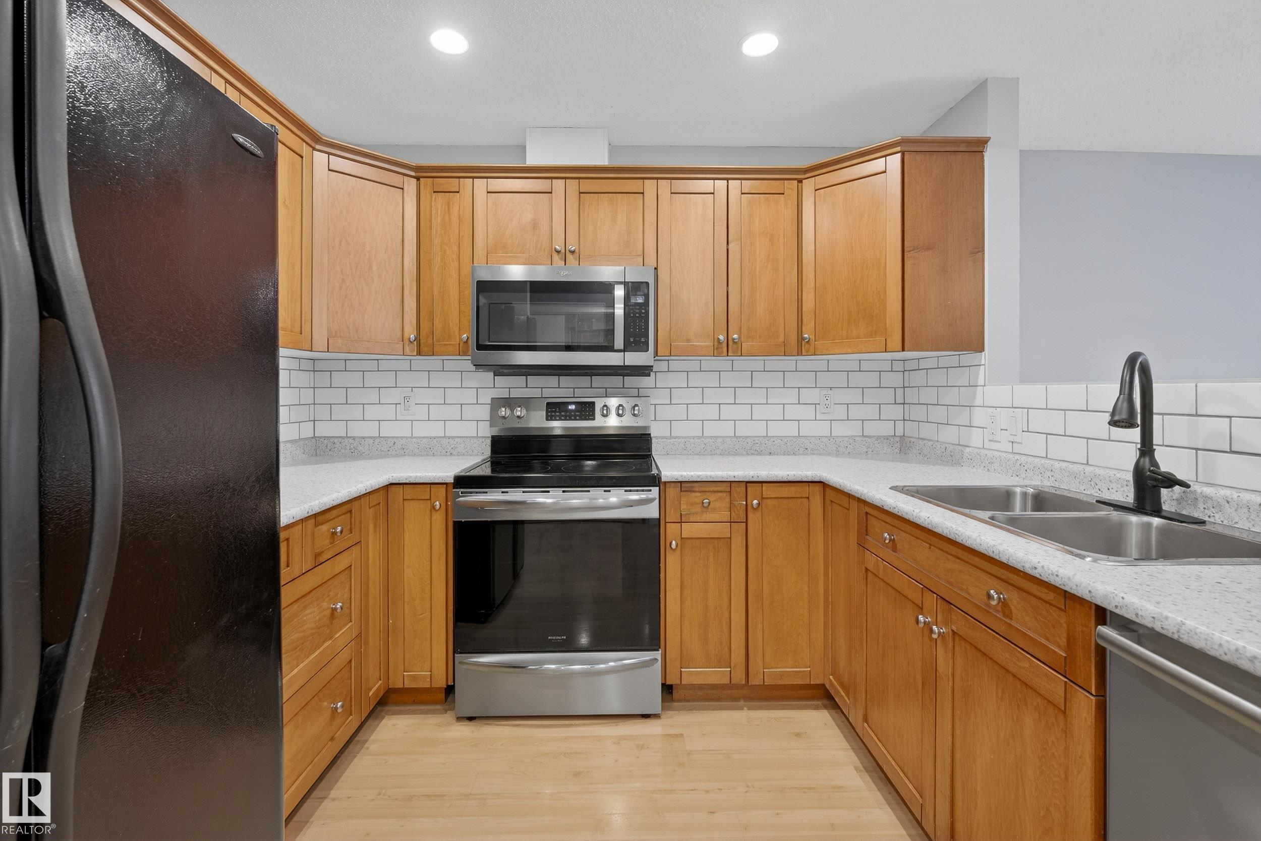 Photo 8 at 101 - 12110 106 Avenue NW, Westmount, Edmonton