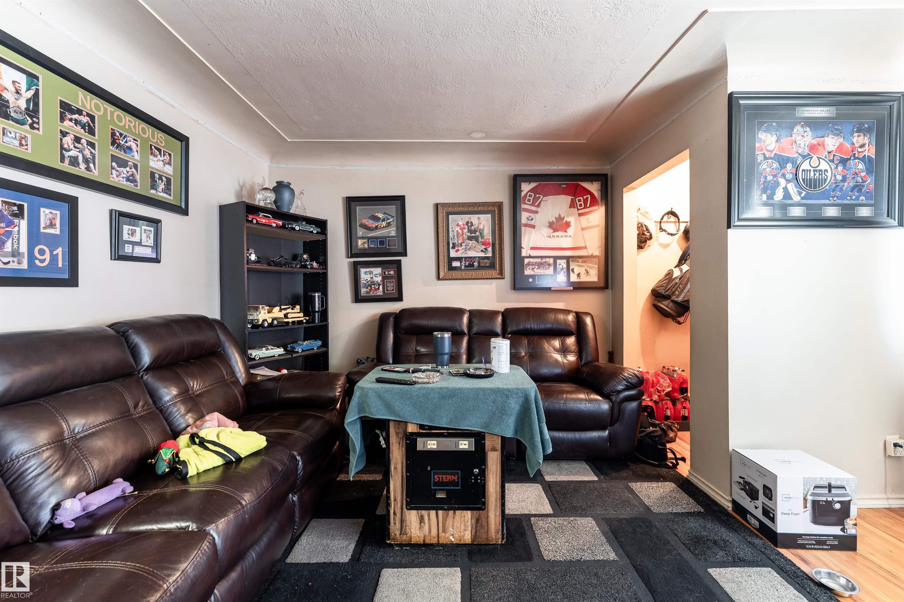 Photo 18 at 12202 49 Street NW, Bergman, Edmonton