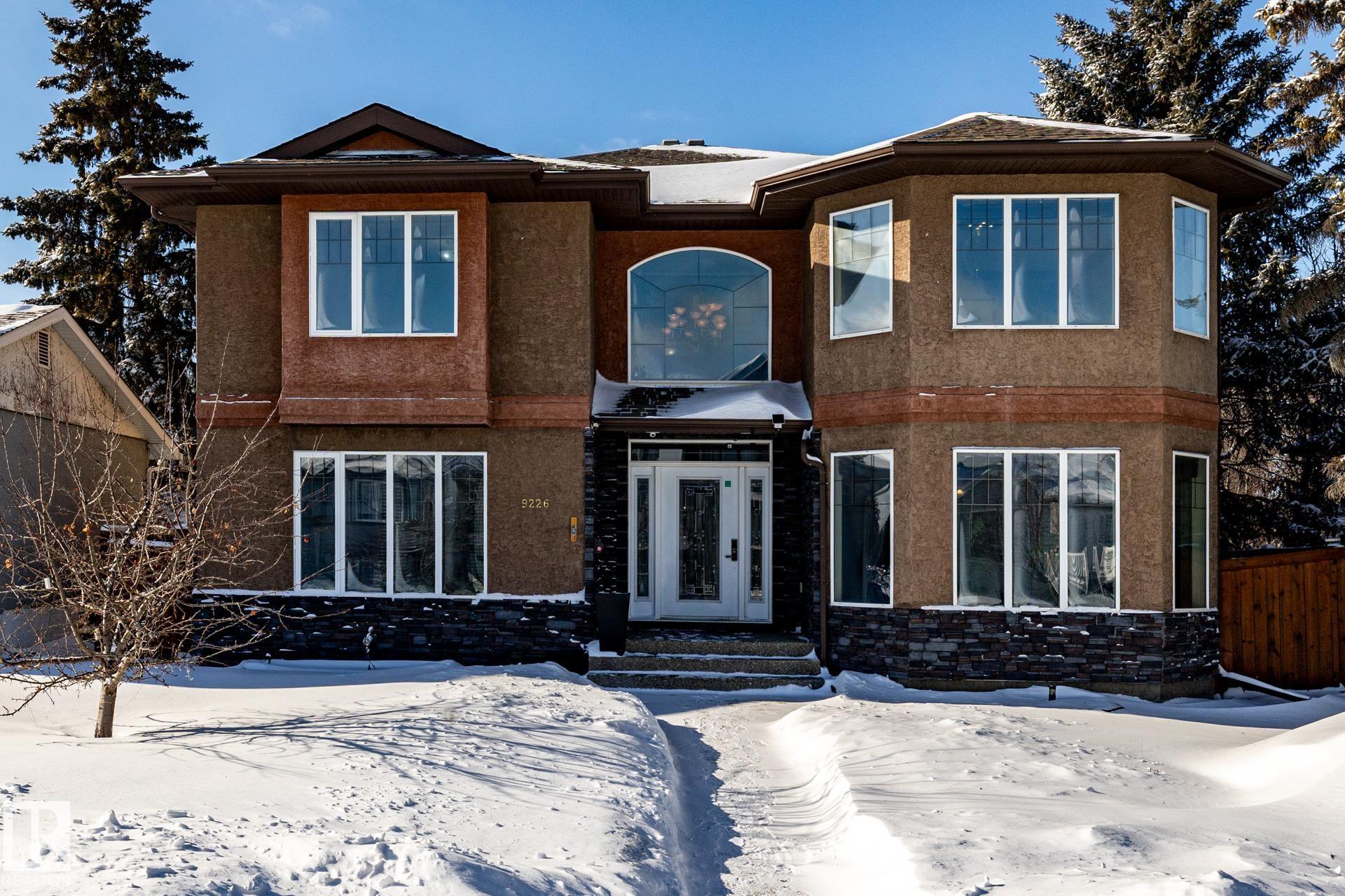 9226 154 Street NW, Sherwood, Edmonton