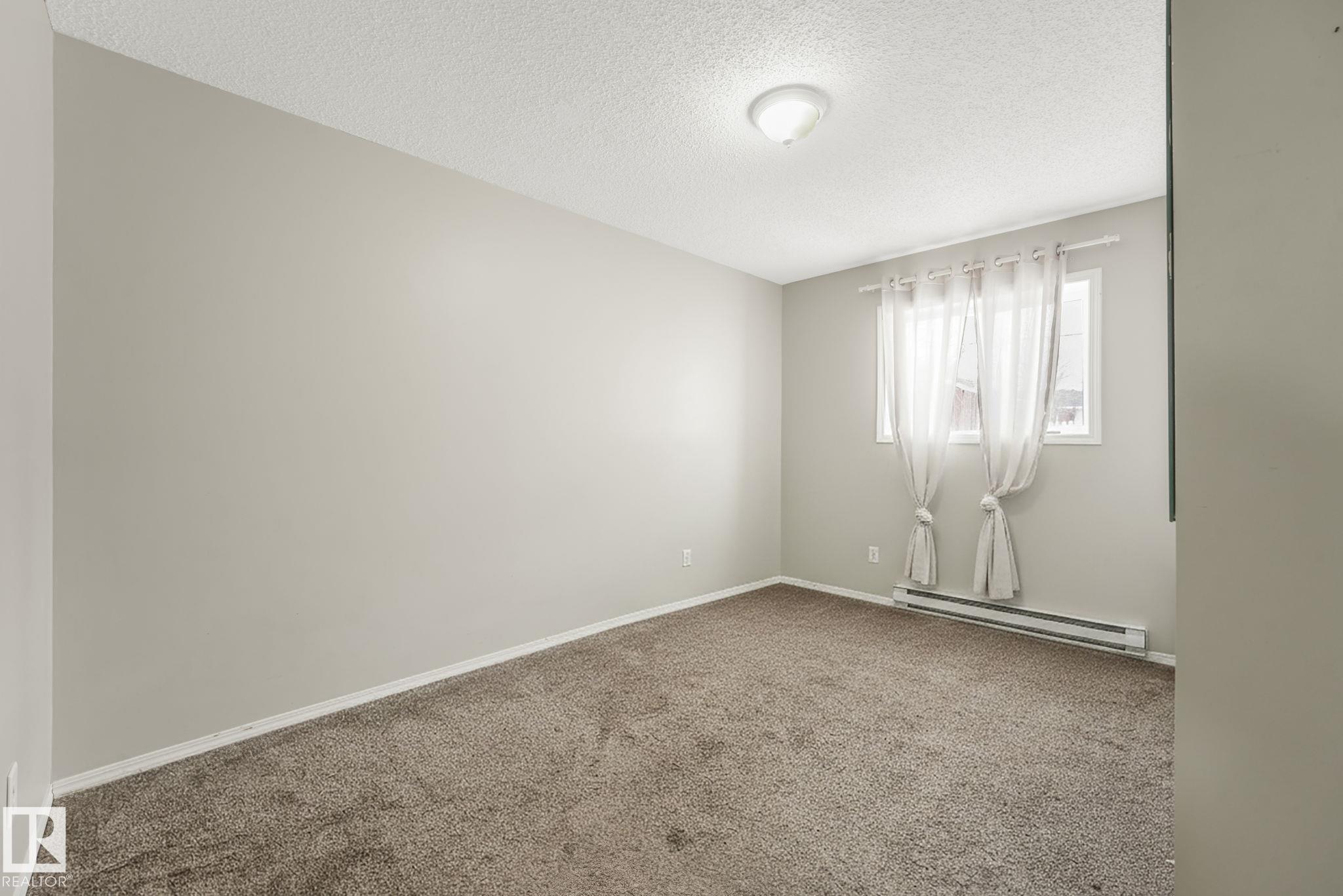 Photo 31 at 15902 100 Avenue NW, Glenwood, Edmonton