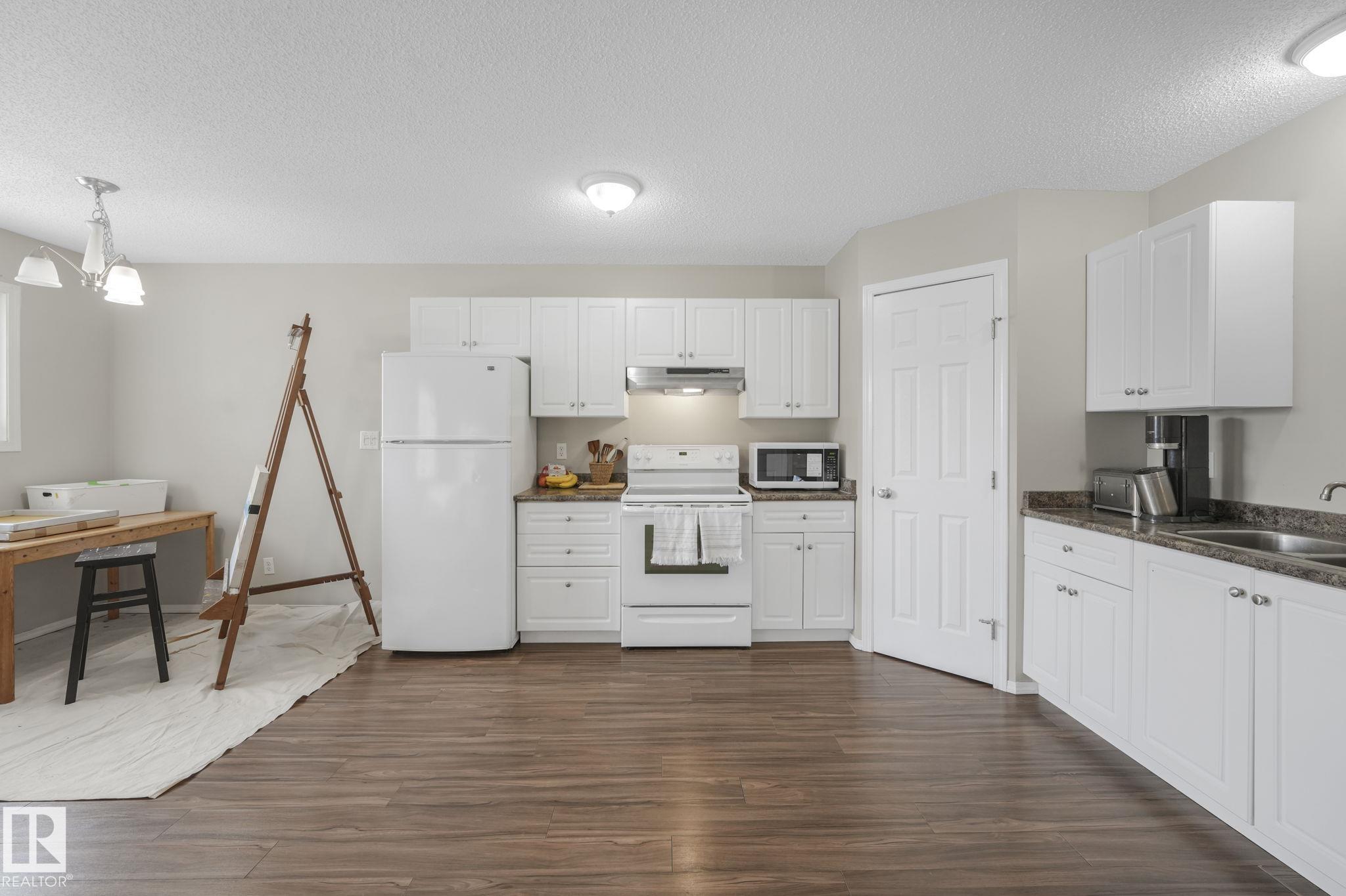 Photo 10 at 15902 100 Avenue NW, Glenwood, Edmonton
