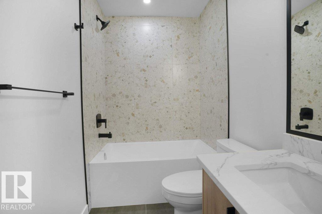 Photo 12 at 10946 62 Avenue NW, Parkallen, Edmonton