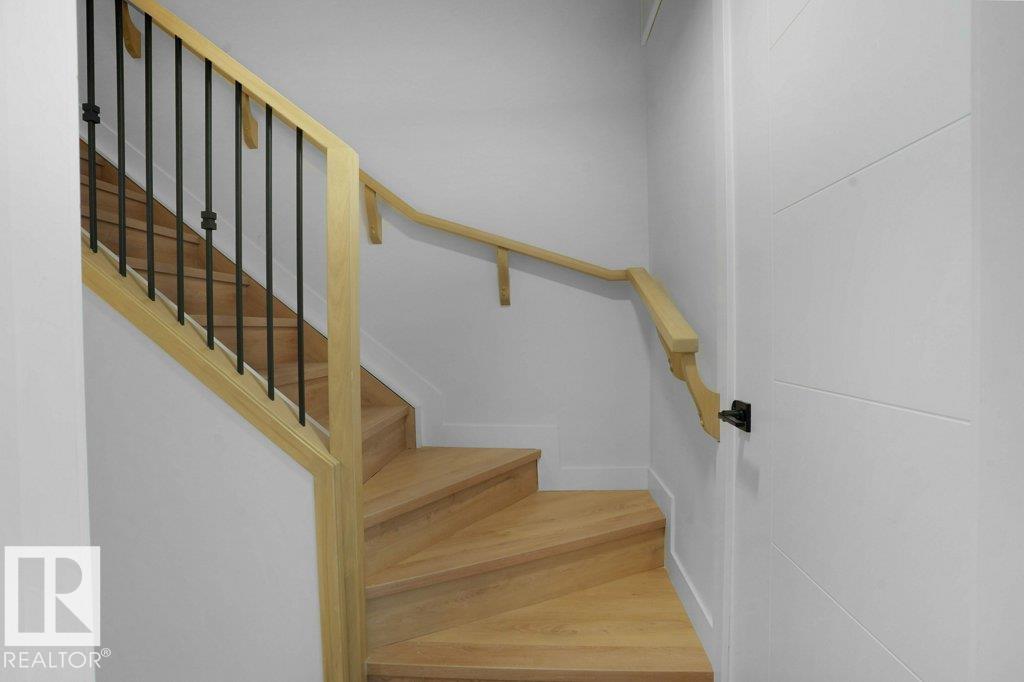 Photo 23 at 10946 62 Avenue NW, Parkallen, Edmonton