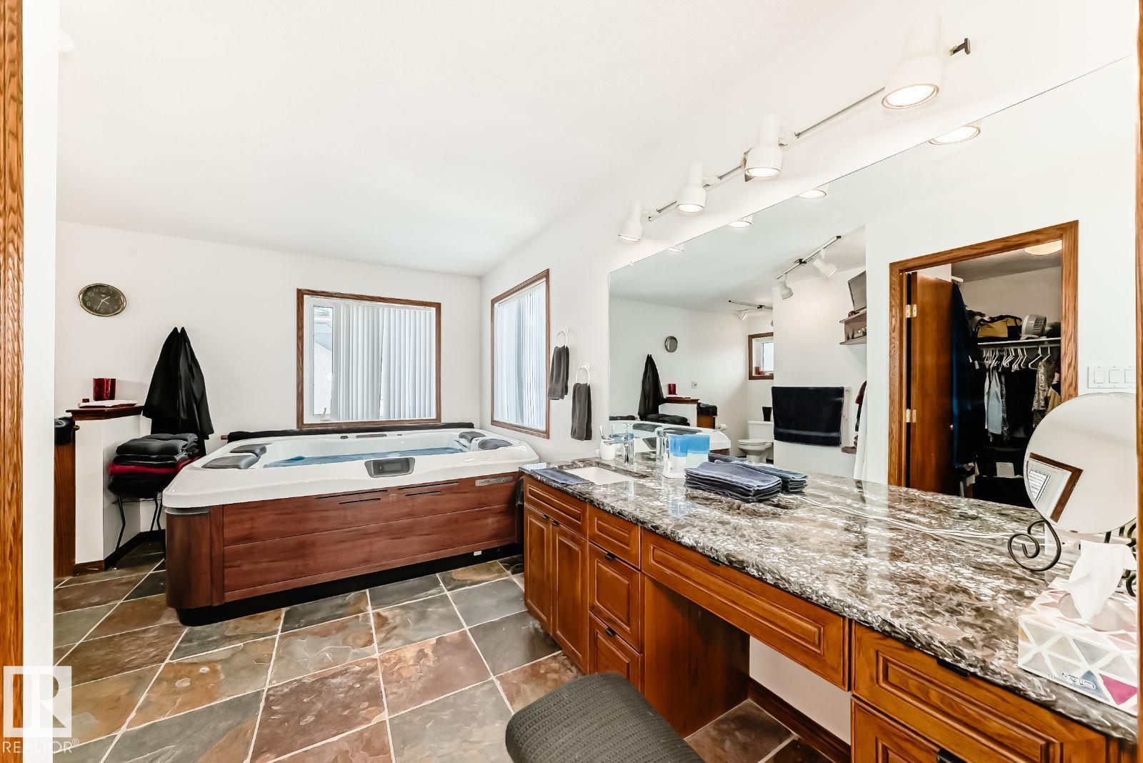 Photo 34 at 777 Butterworth Drive NW, Bulyea Heights, Edmonton