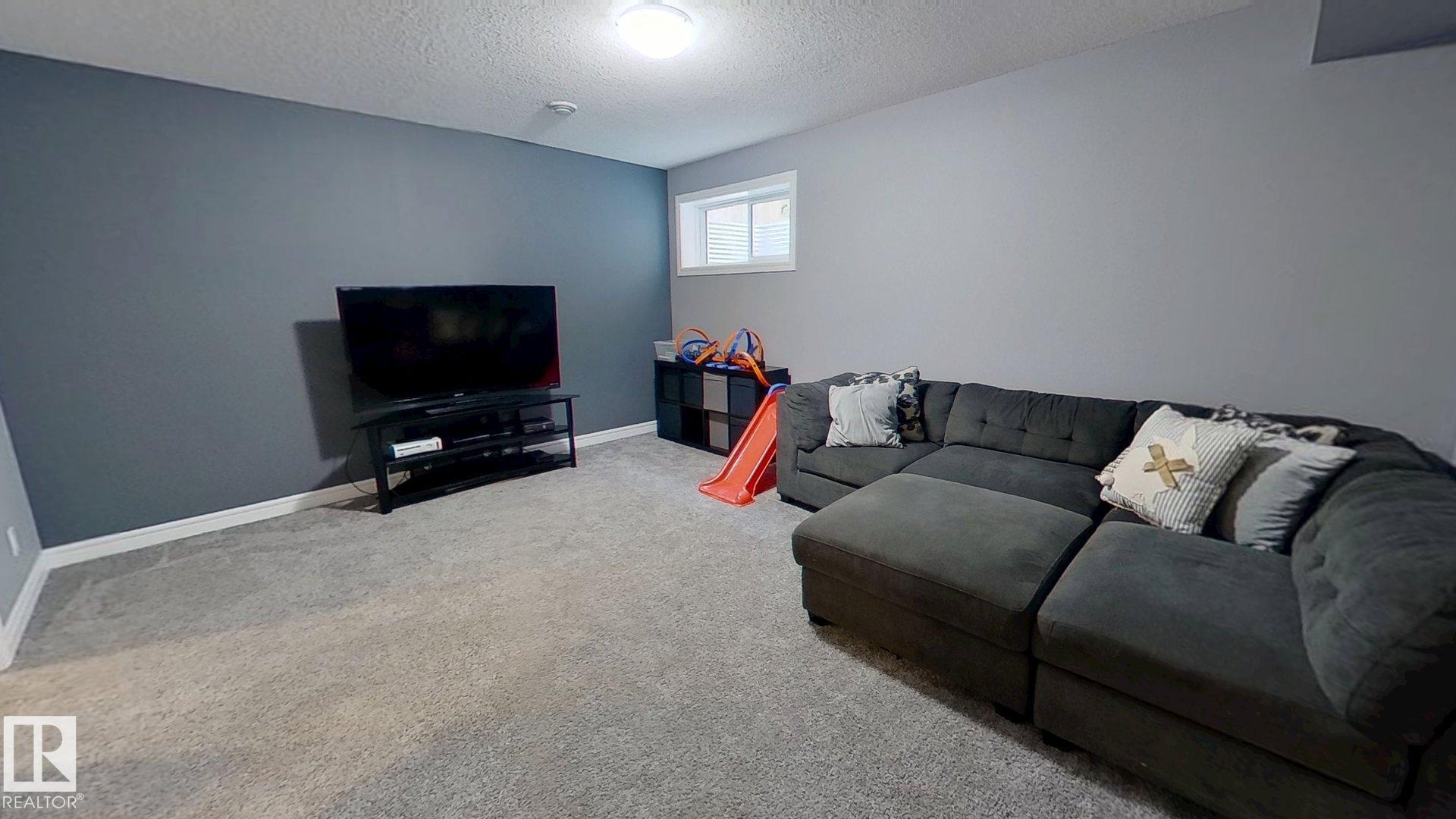 Photo 24 at 45 Summerstone Lane, Summerwood, Sherwood Park