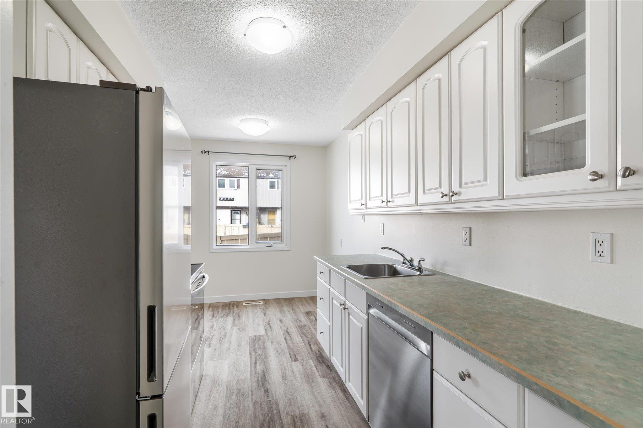 Photo 8 at 5 - 8030 141 Avenue NW, Kildare, Edmonton