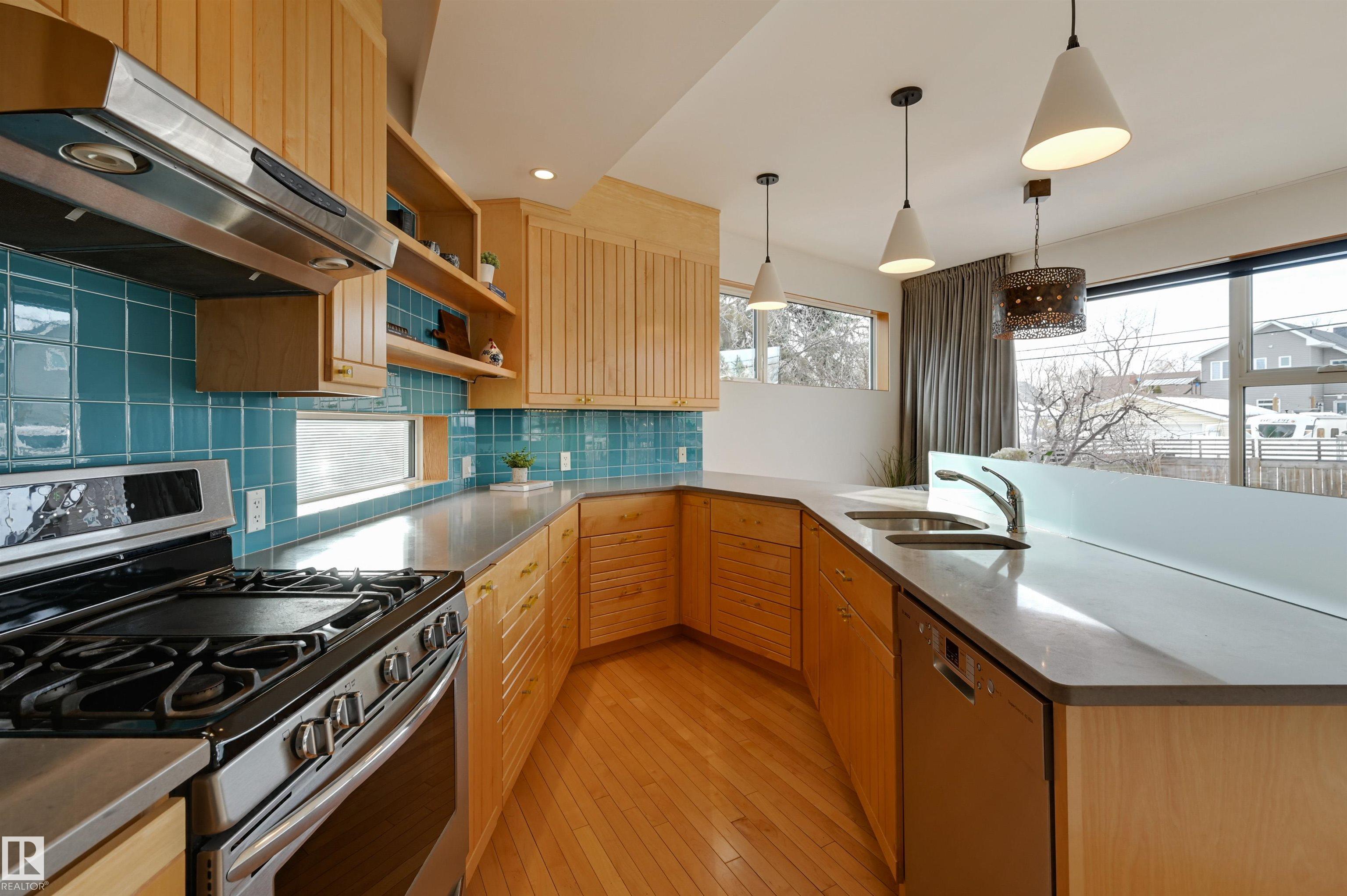 Photo 12 at 11314 104 Street NW, Spruce Avenue, Edmonton