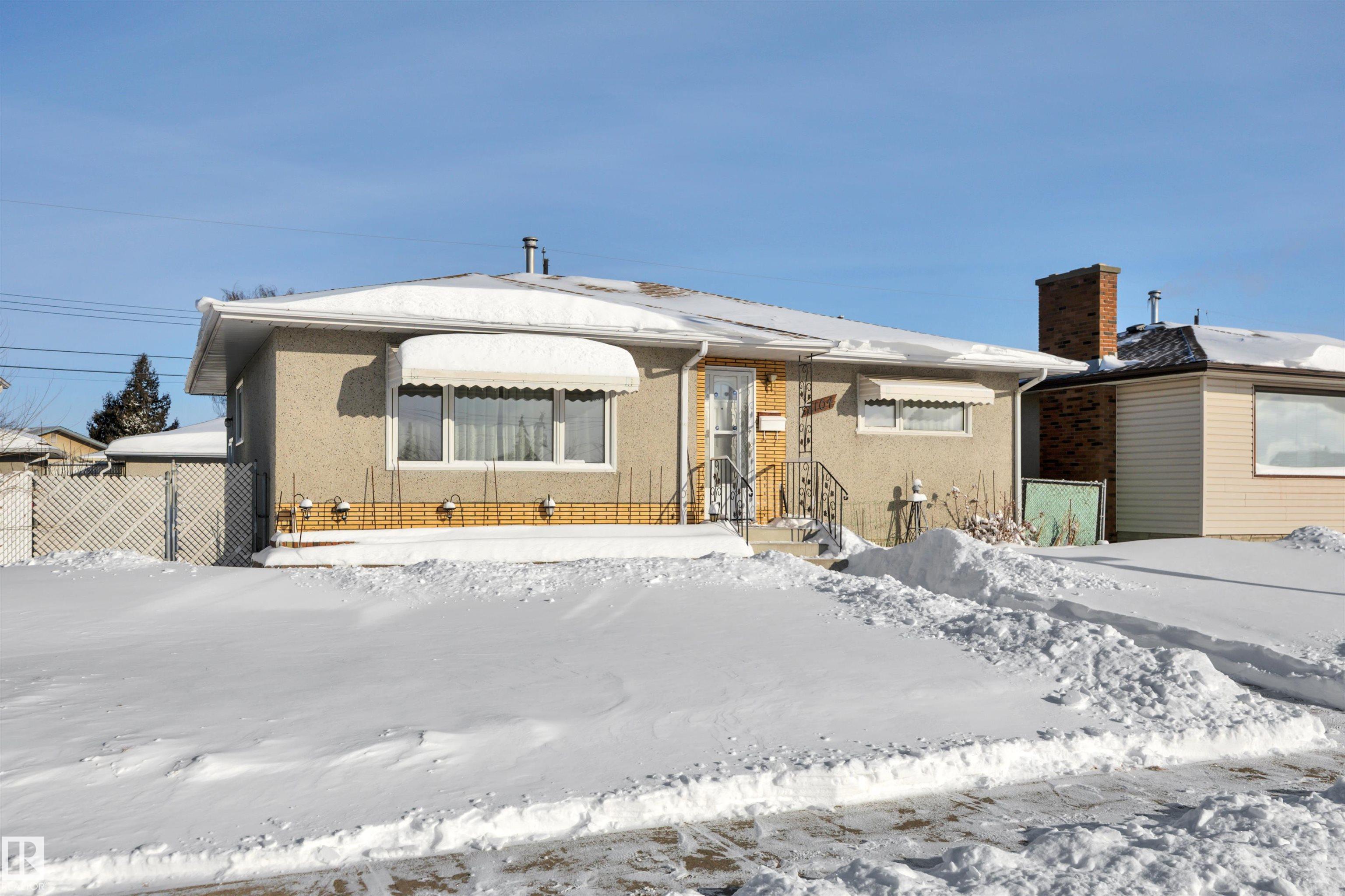 8104 135 Avenue NW, Delwood, Edmonton