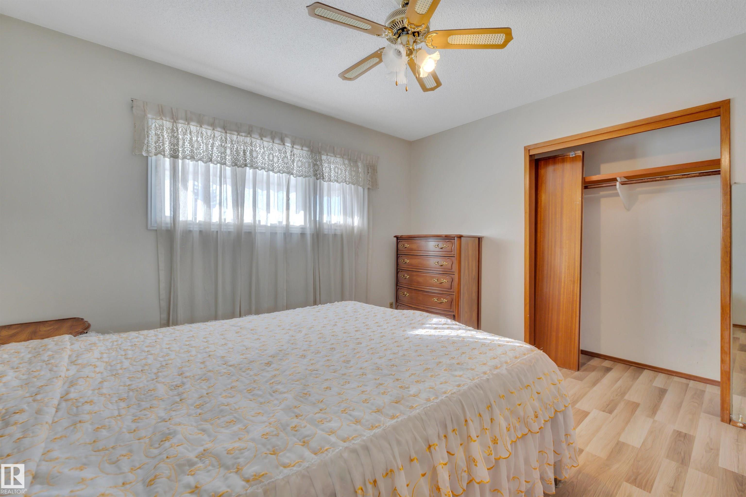 Photo 17 at 8104 135 Avenue NW, Delwood, Edmonton