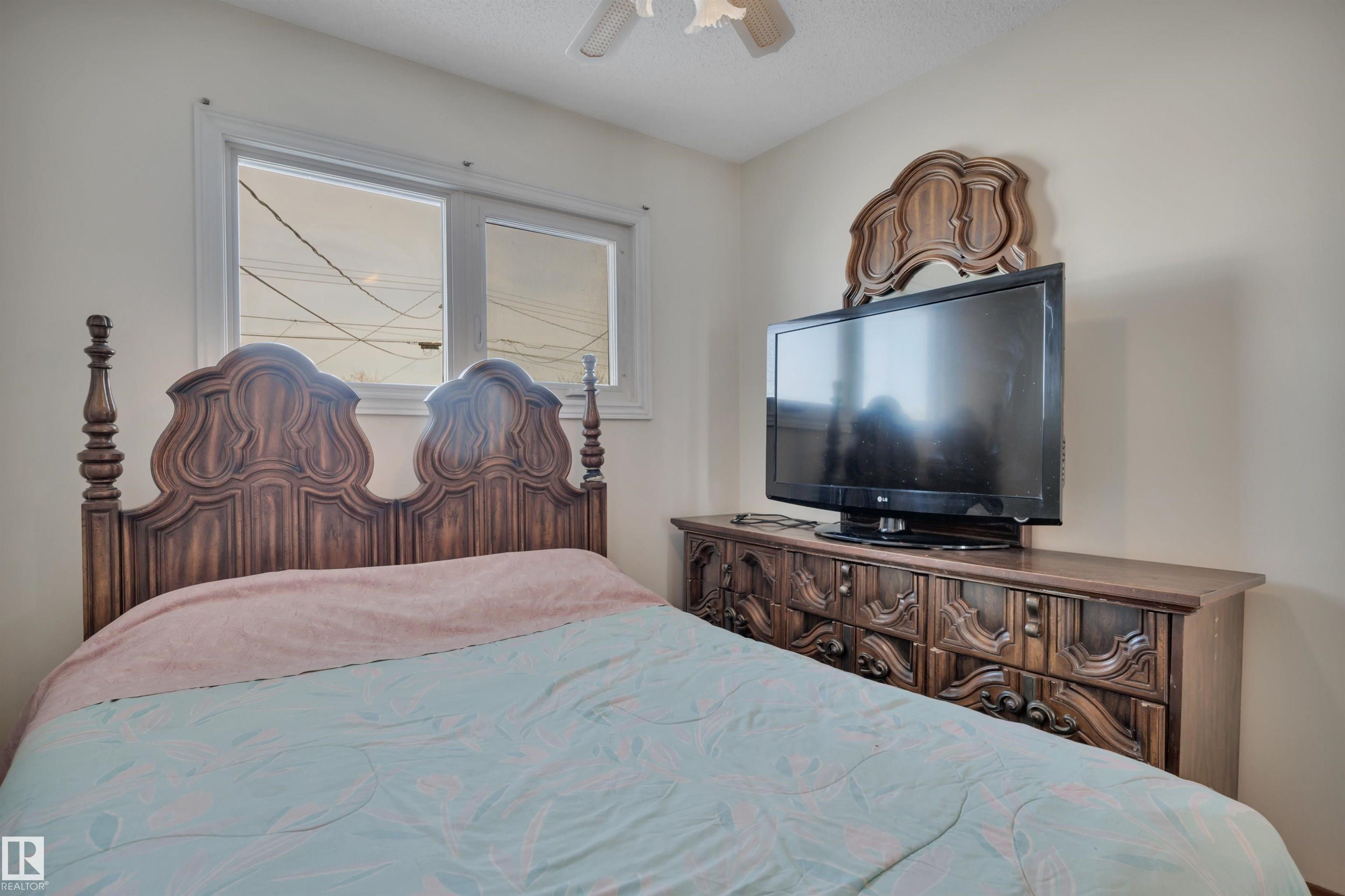 Photo 20 at 8104 135 Avenue NW, Delwood, Edmonton