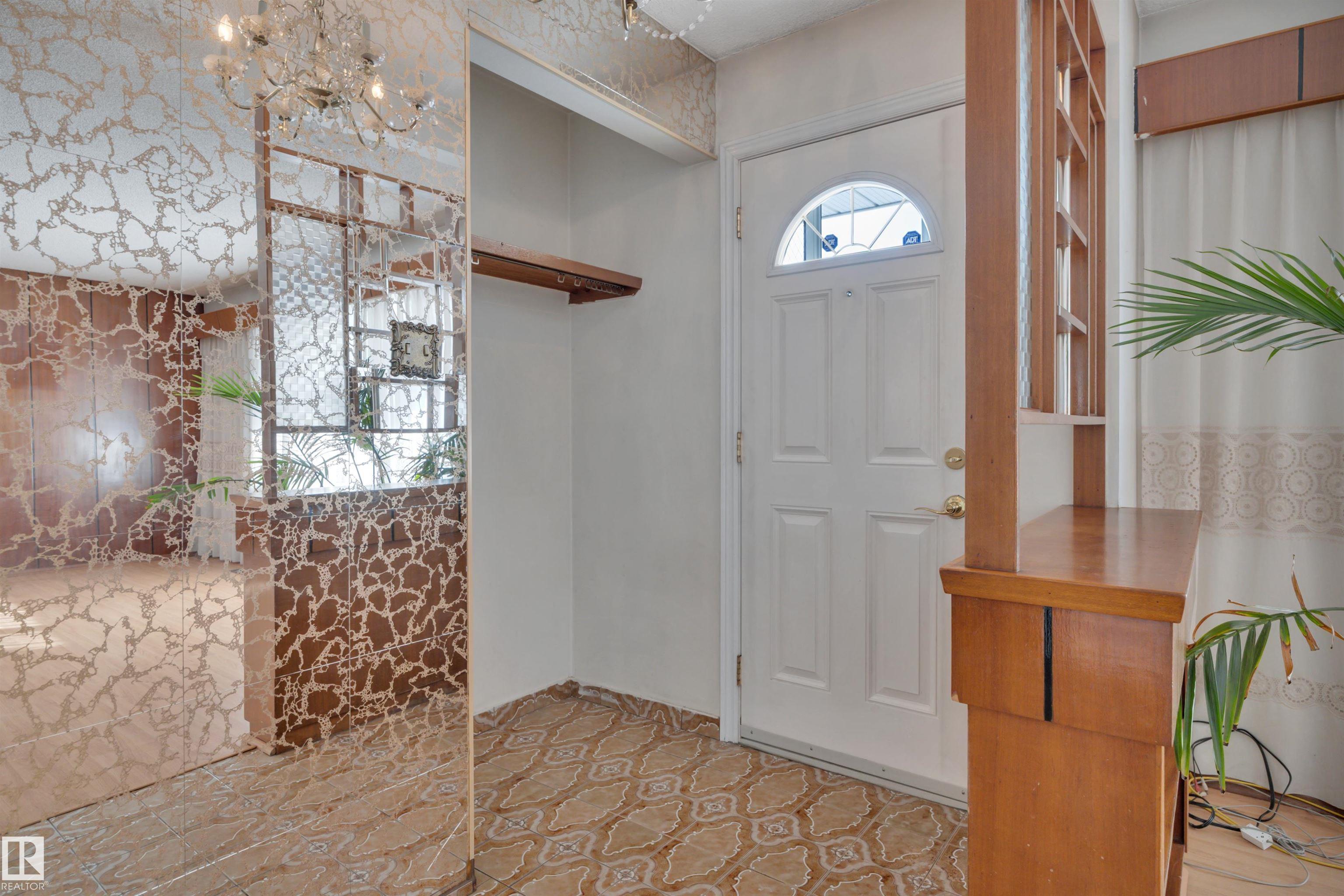 8104 135 Avenue NW, Delwood, Edmonton