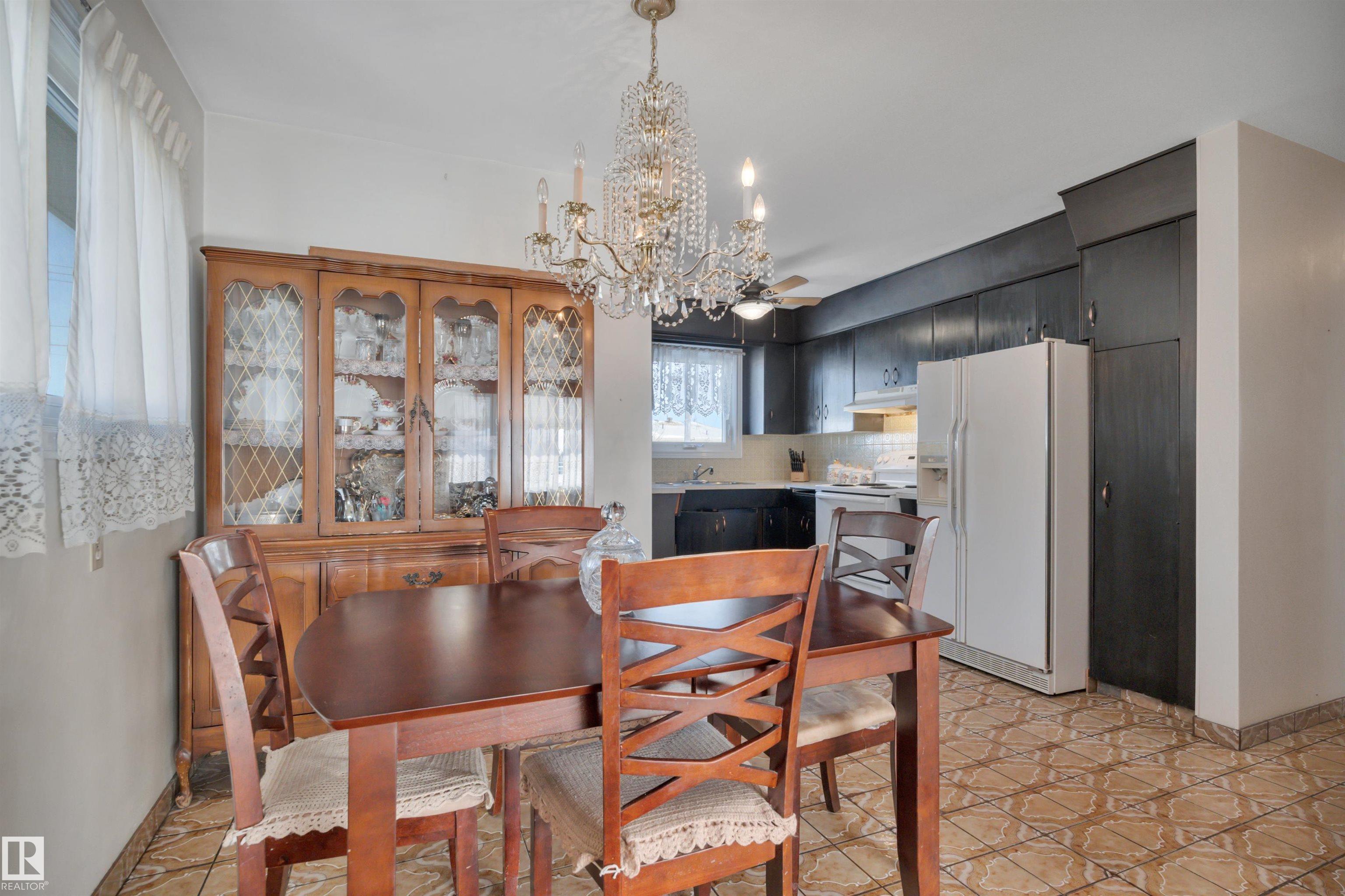 Photo 10 at 8104 135 Avenue NW, Delwood, Edmonton