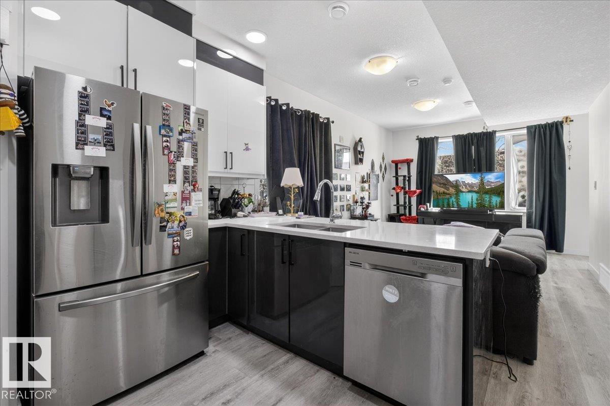 Photo 17 at 1 - 11616 82 Street NW, Parkdale, Edmonton