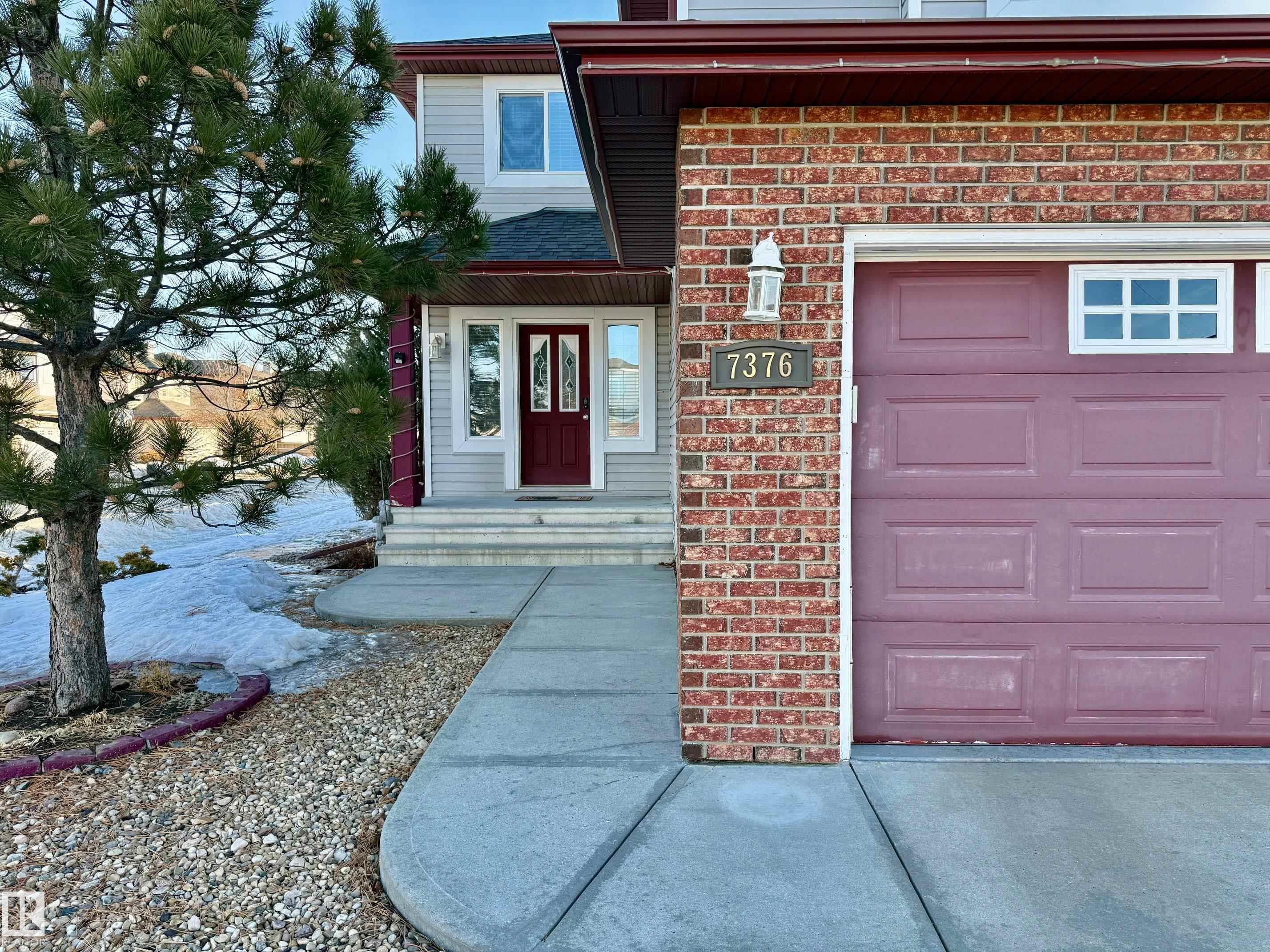 7376 Singer Way NW, South Terwillegar, Edmonton