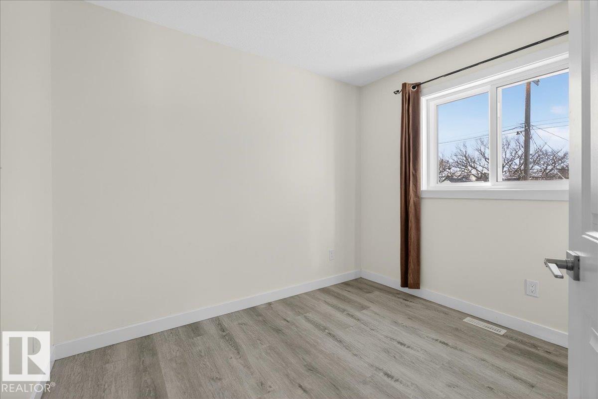 Photo 24 at 2 - 11616 82 Street NW, Parkdale, Edmonton