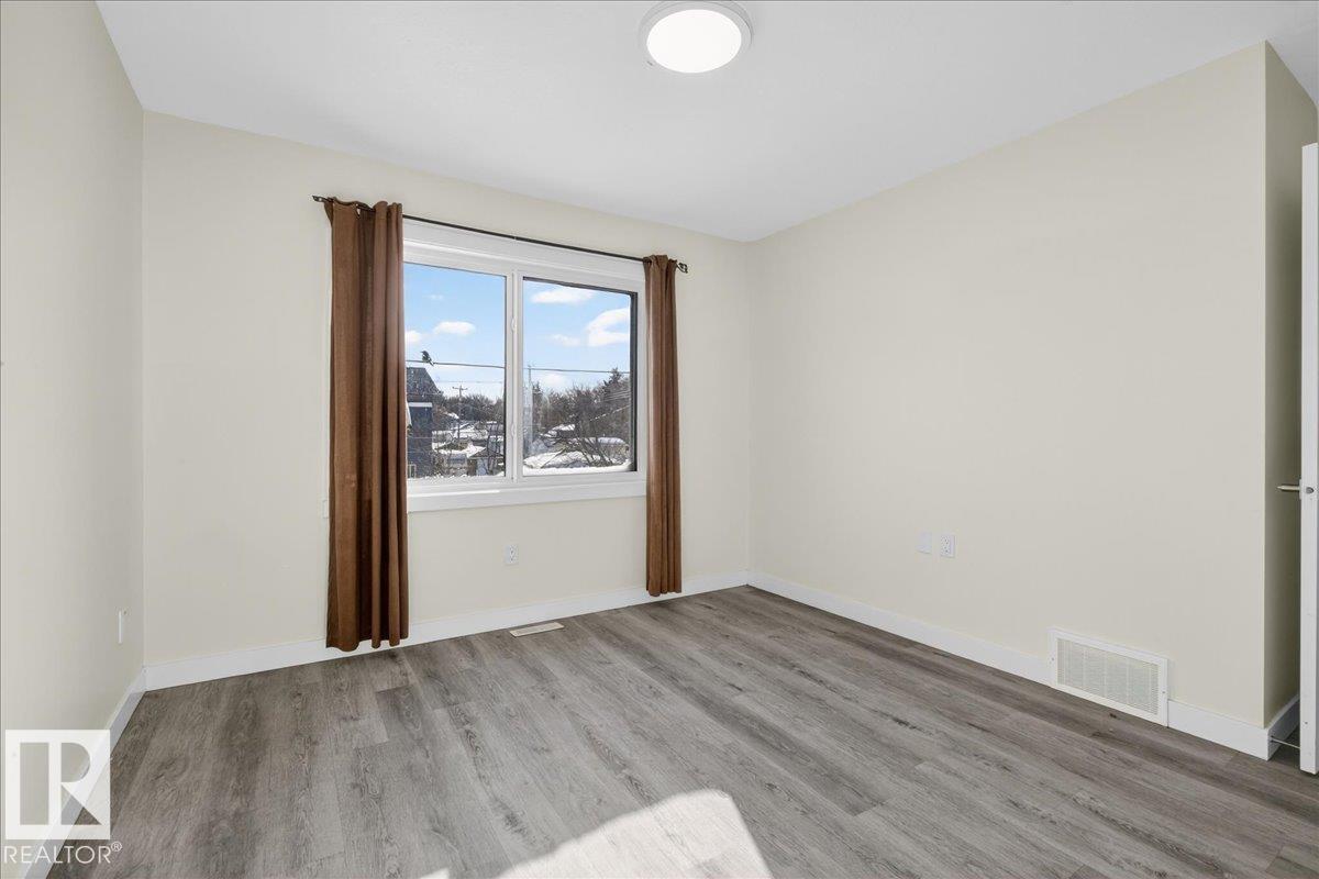 Photo 34 at 2 - 11616 82 Street NW, Parkdale, Edmonton