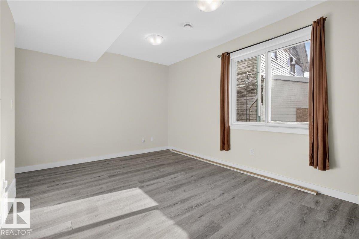 Photo 9 at 2 - 11616 82 Street NW, Parkdale, Edmonton