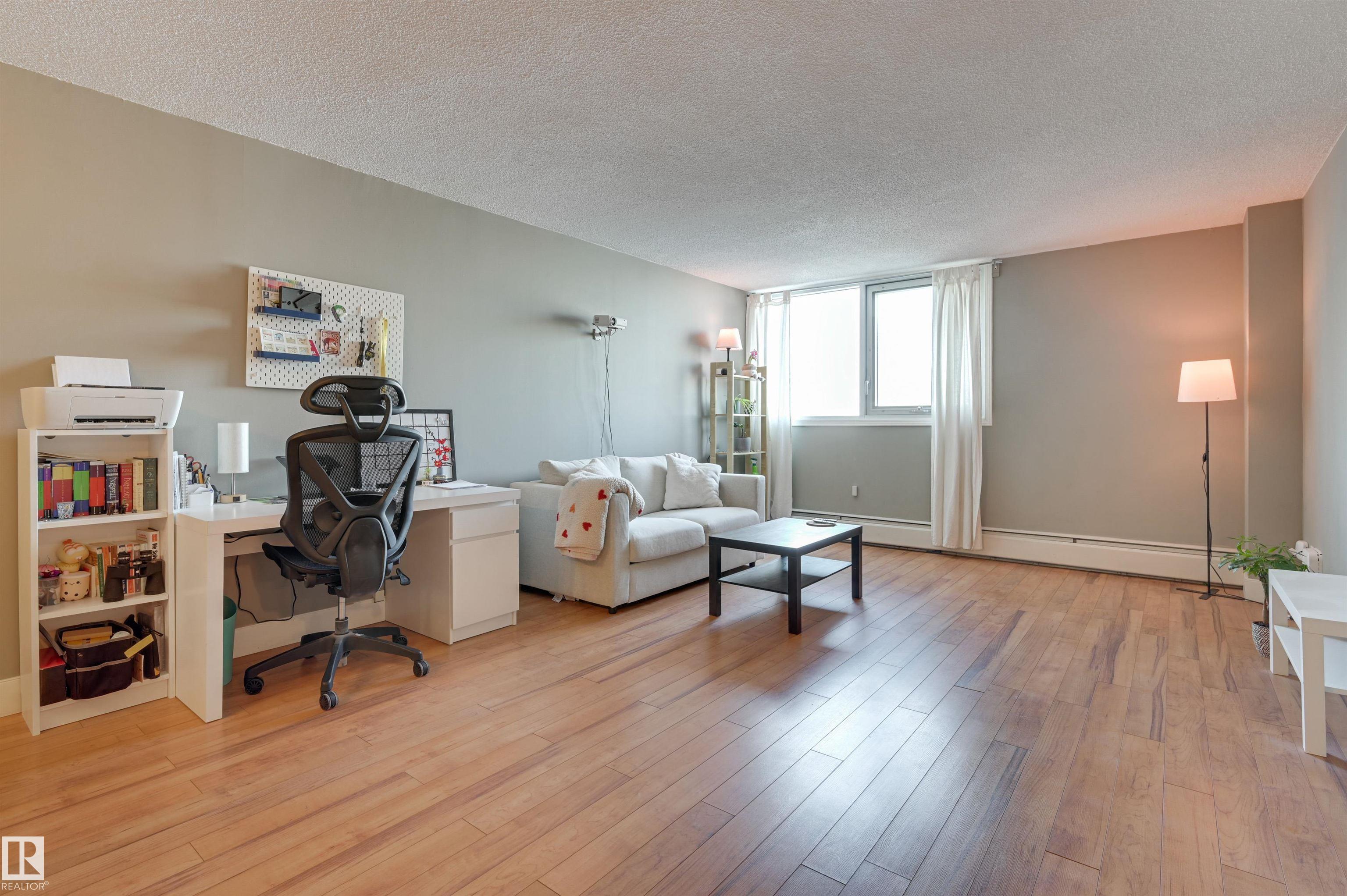 1001 - 10011 116 Street NW, Wîhkwêntôwin, Edmonton