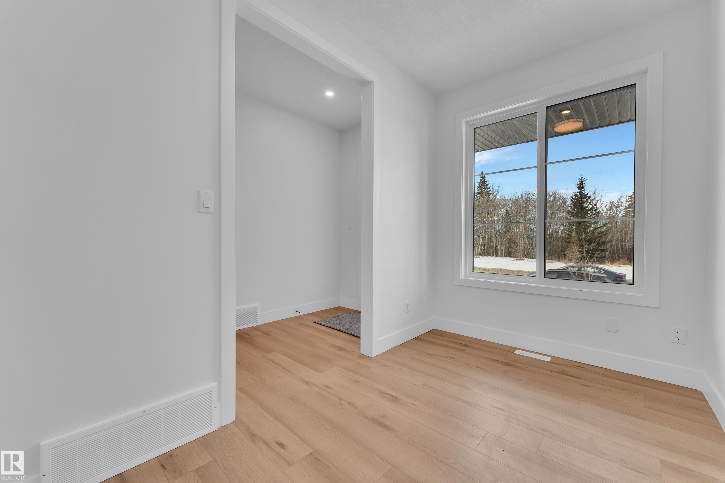 6111 Crawford Drive SW, Chappelle Area, Edmonton