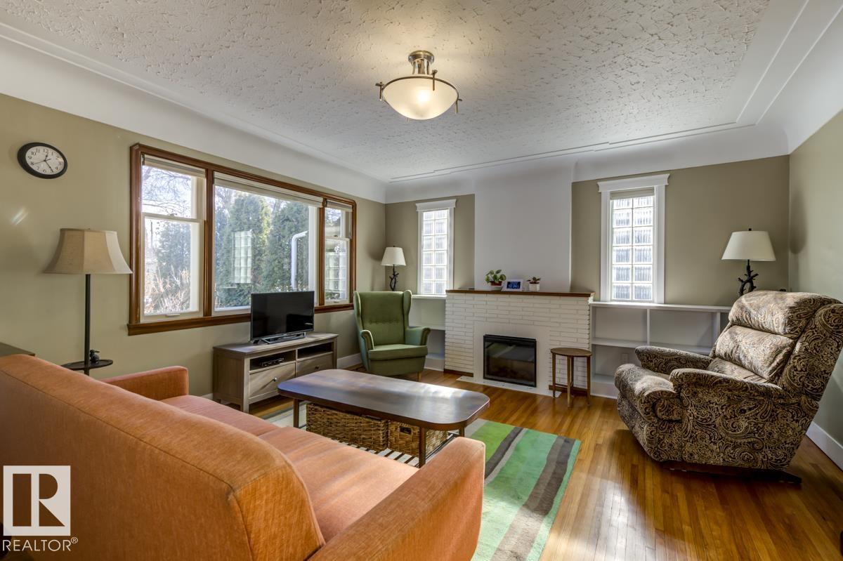 Photo 14 at 10714 128 Street NW, Westmount, Edmonton