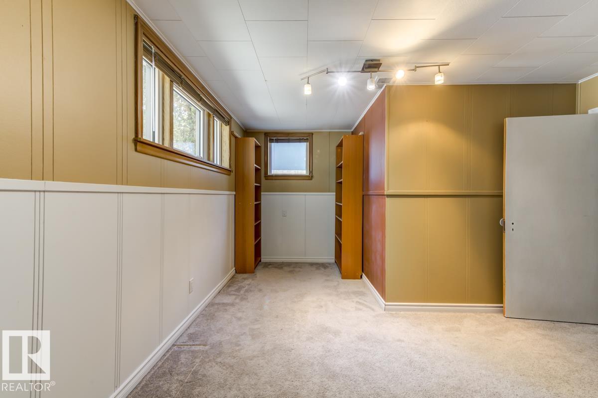 https://zimg.paragon.ice.com/ParagonImages/Property/PM/RAE/225387032/36/0/0/589ff621d55844d9d3d9d9378538c5f6/1/2581b68535319218c7d51a0699b540e2/225387032-abeab8c8-c772-4895-a597-7d74daa1ec56.JPG