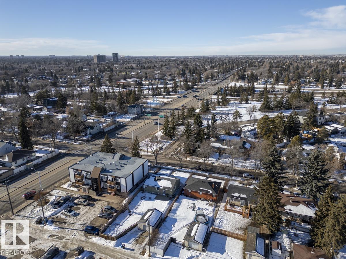https://zimg.paragon.ice.com/ParagonImages/Property/PM/RAE/225387032/63/0/0/57406d631e099be01975caf368306fe9/1/2581b68535319218c7d51a0699b540e2/225387032-9415f1f9-fca7-4b57-ab6e-3025487c7e50.JPG