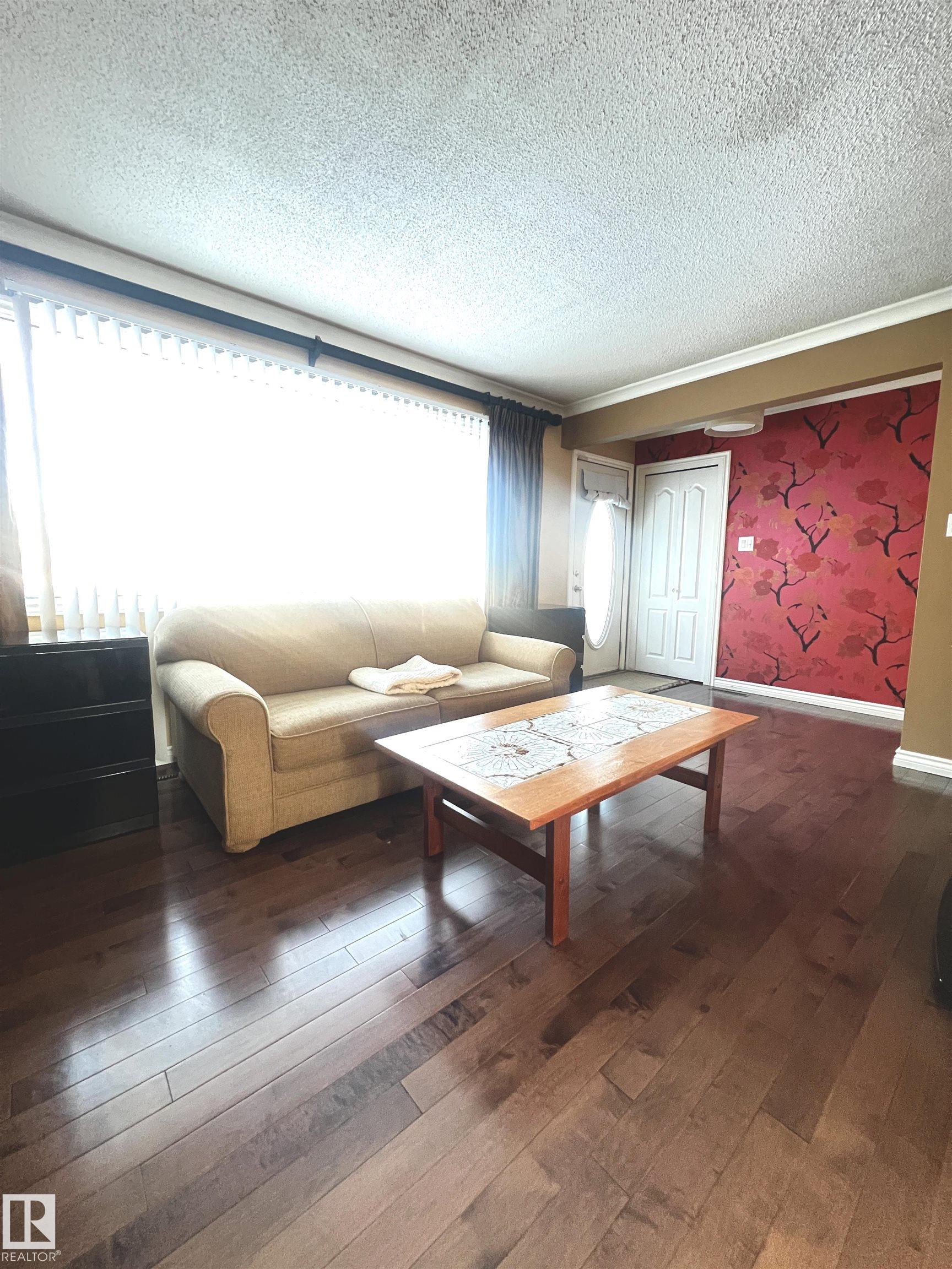 Picture for 15003 81 ST NW