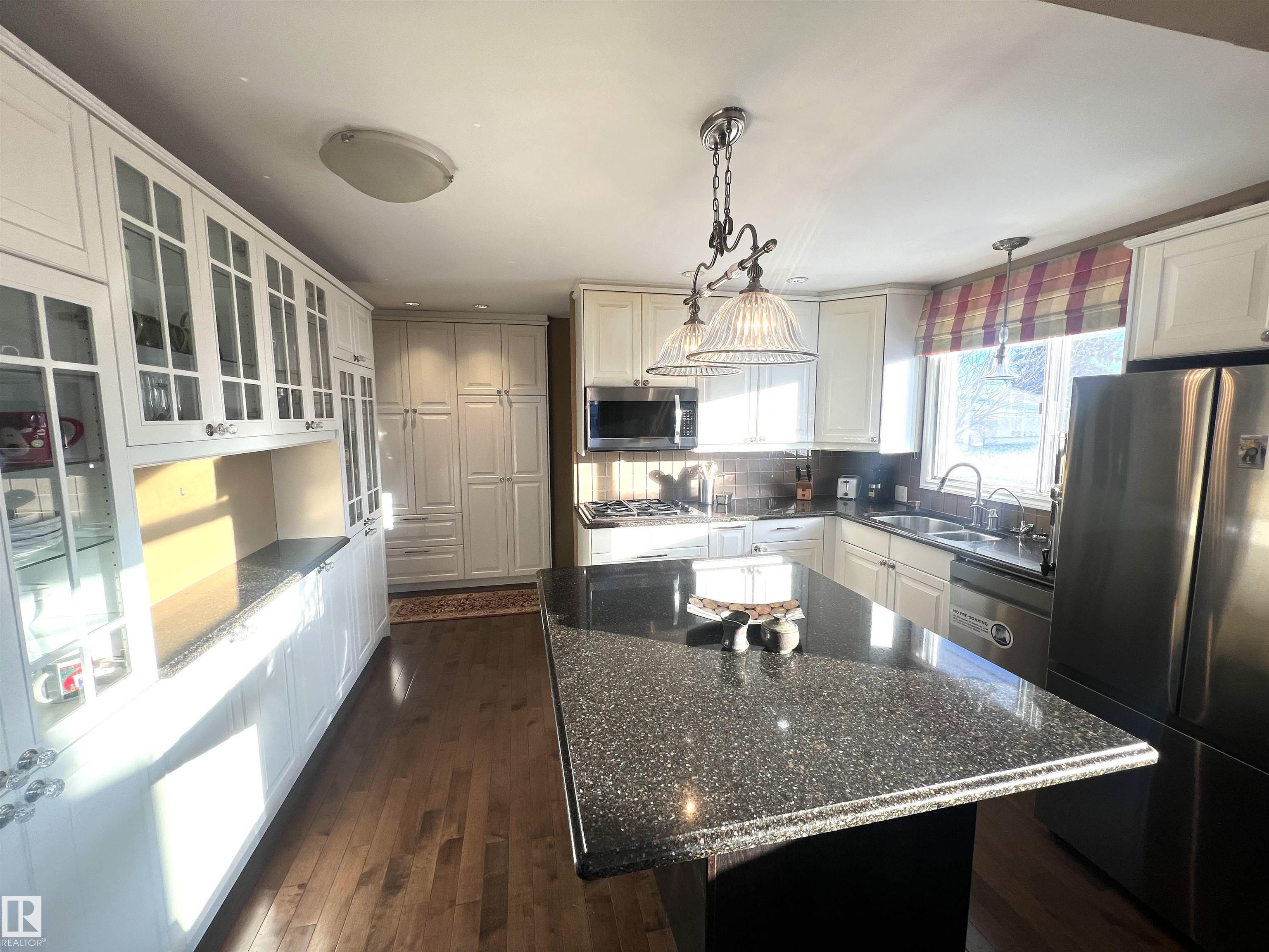 Picture for 15003 81 ST NW