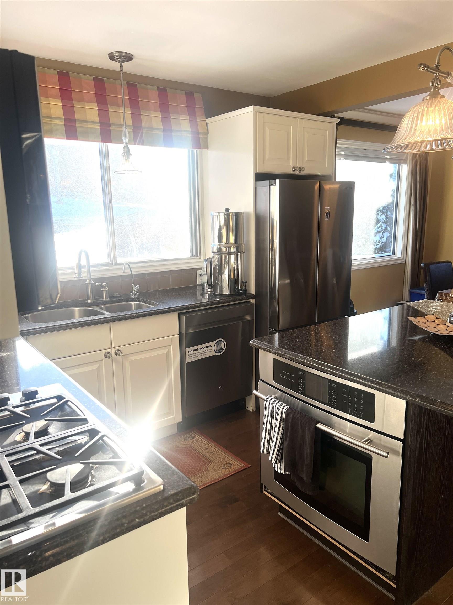 Picture for 15003 81 ST NW