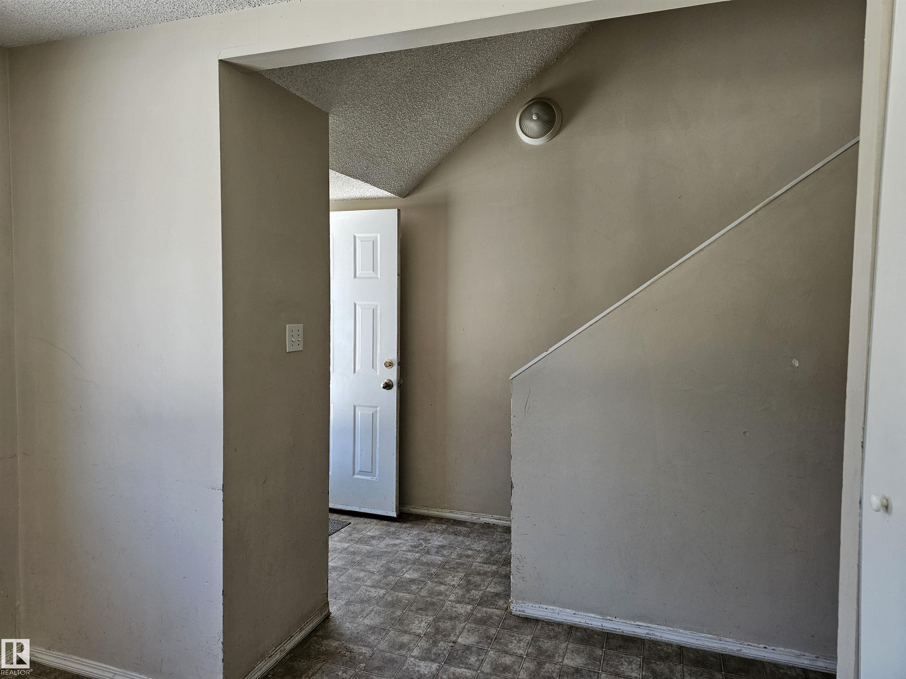 206 - 11421 34st NW, Rundle Heights, Edmonton