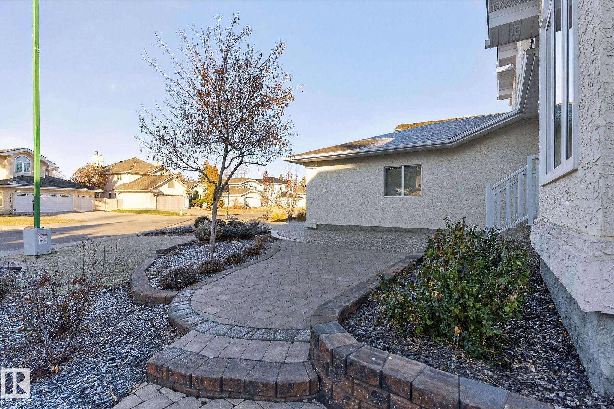 Photo 54 at 313 Hedley Way NW, Henderson Estates, Edmonton