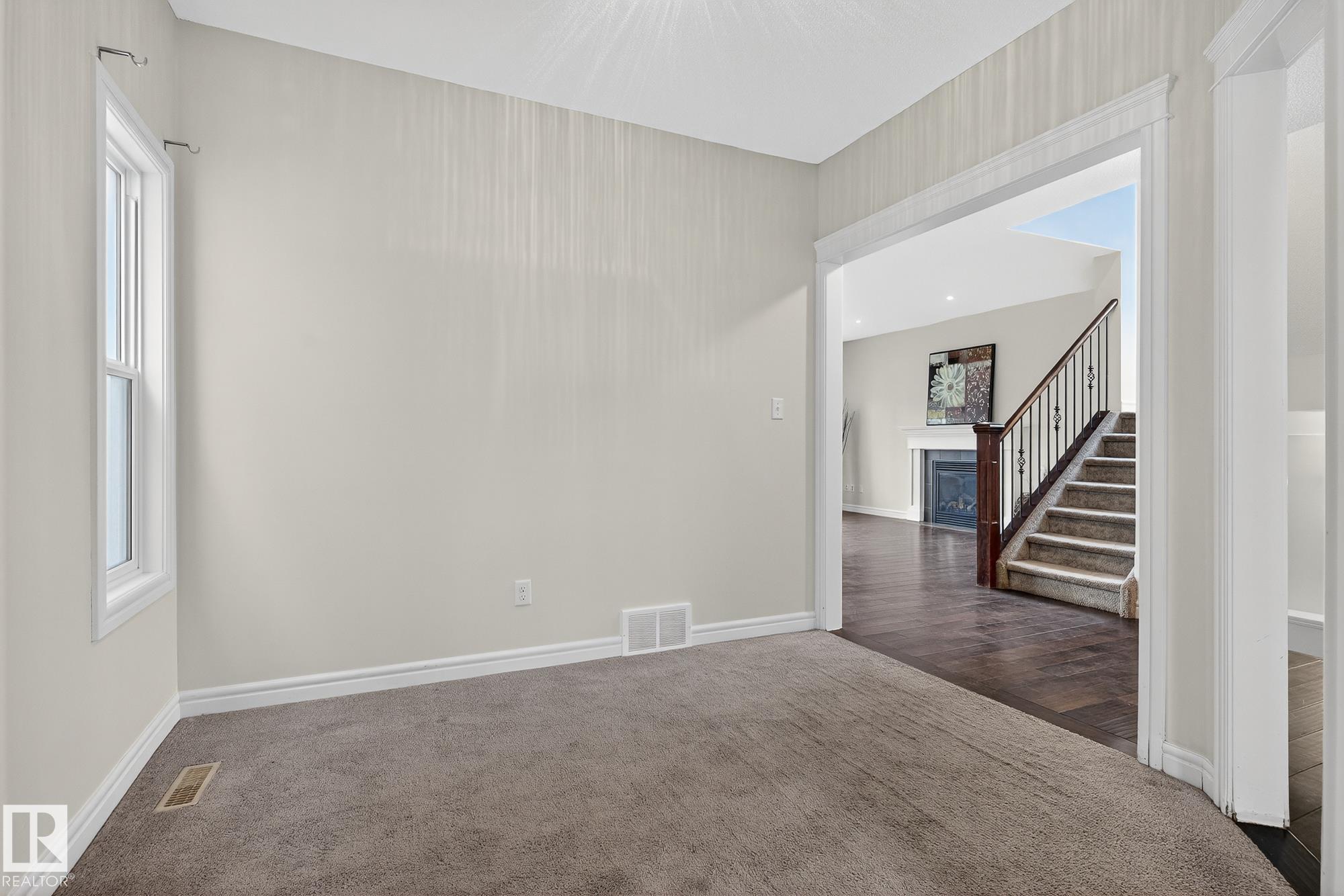 Picture for 7915 18 Ave SW