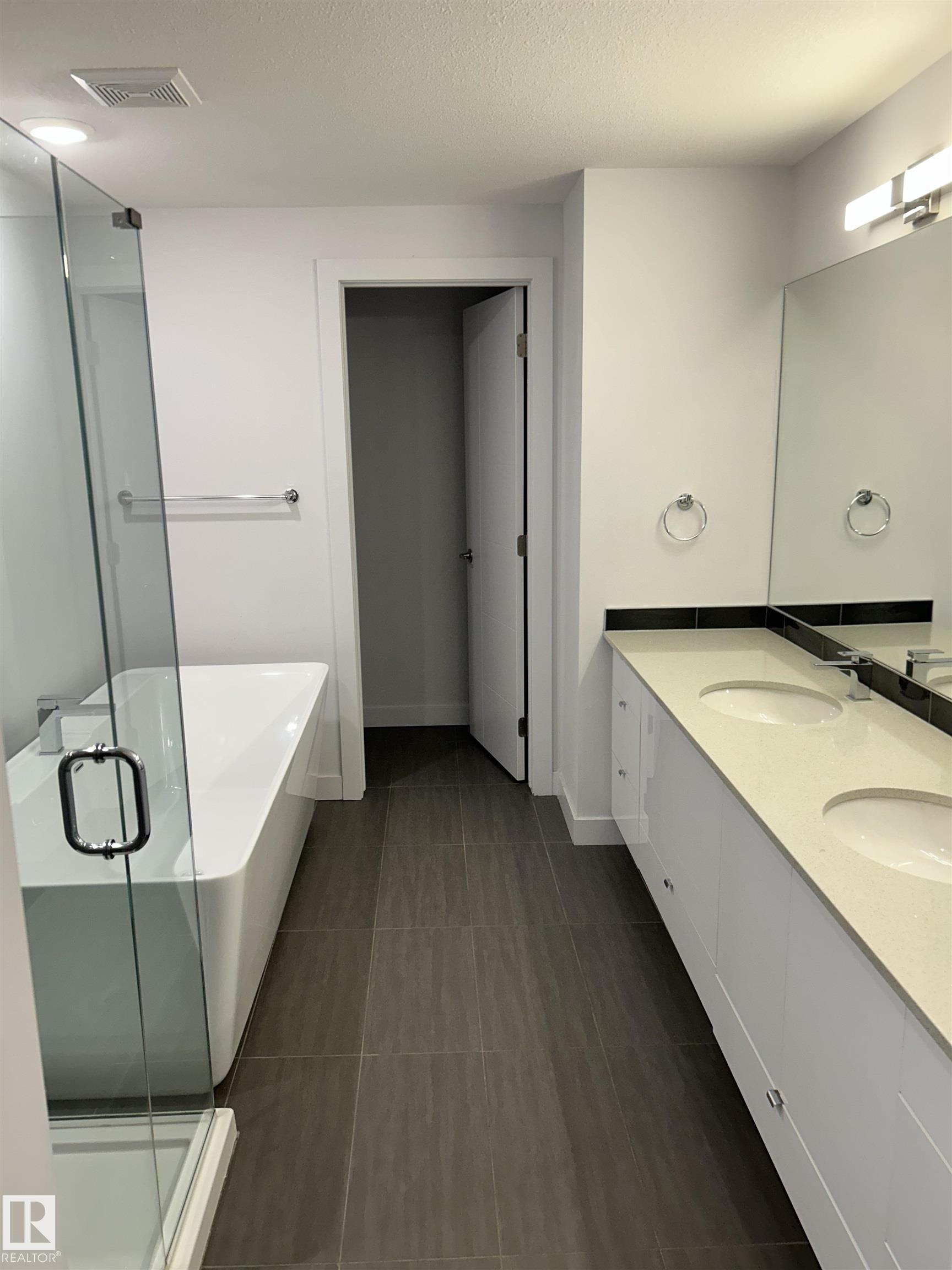 Photo 11 at 202 - 8510 90 Street NW, Bonnie Doon, Edmonton