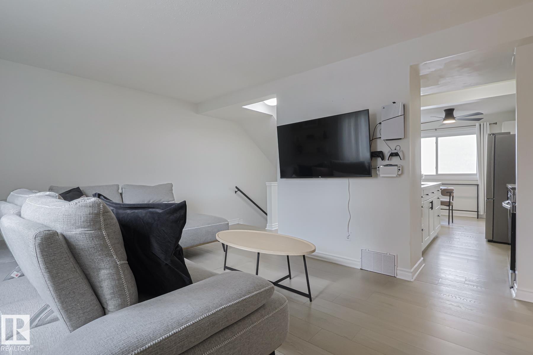 Photo 13 at 663 Abbottsfield Road NW, Abbottsfield, Edmonton